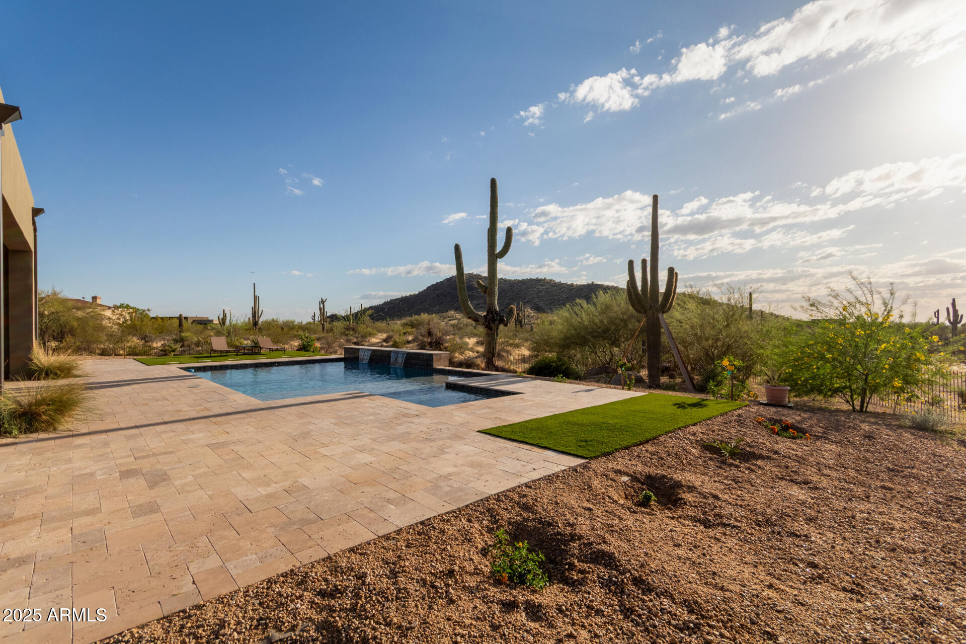 PINNACLE PEAK RANCHOS - Residential