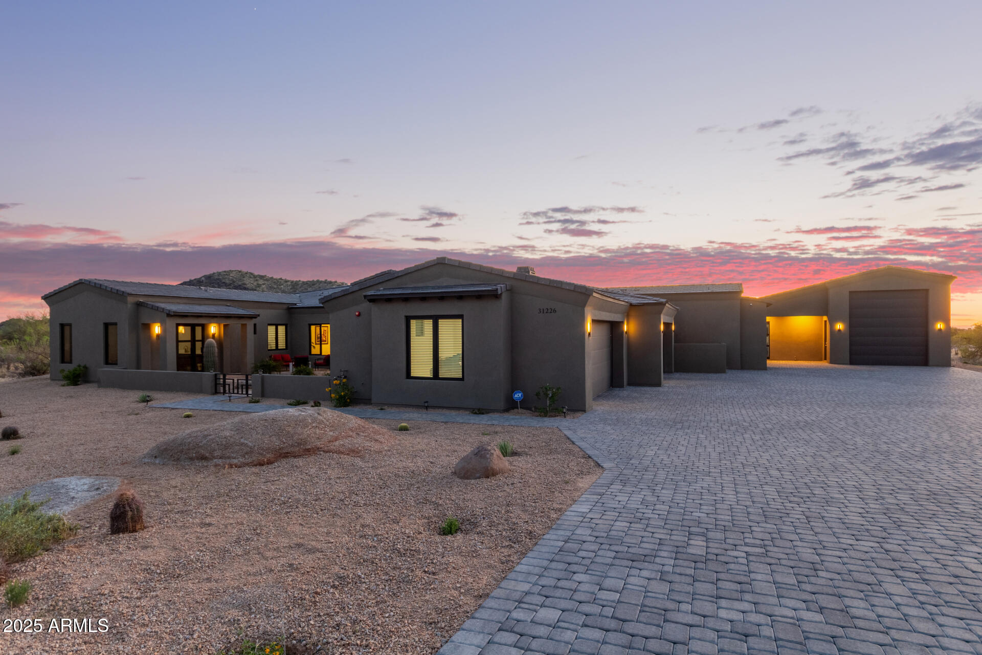 PINNACLE PEAK RANCHOS - Residential