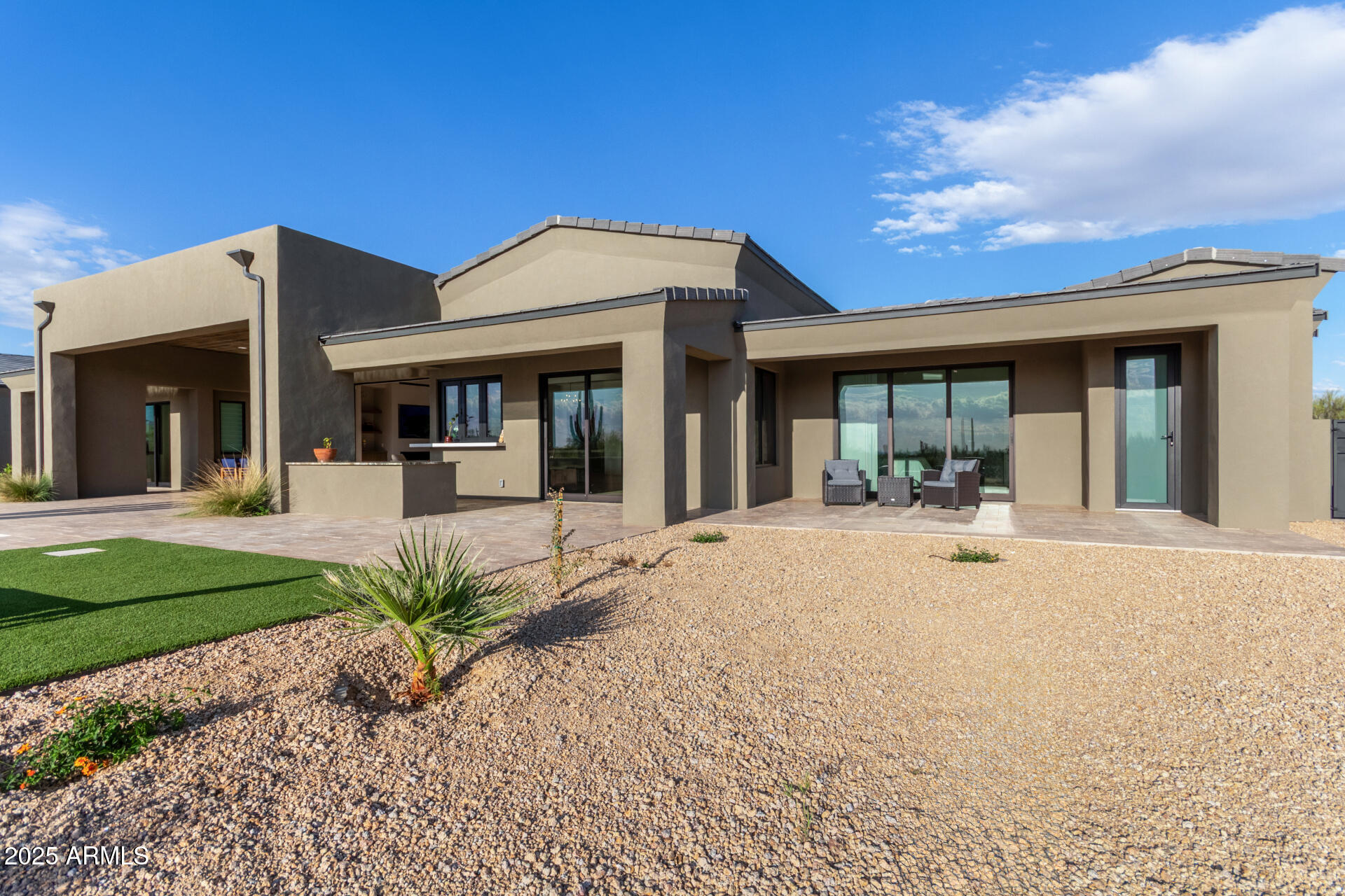 PINNACLE PEAK RANCHOS - Residential