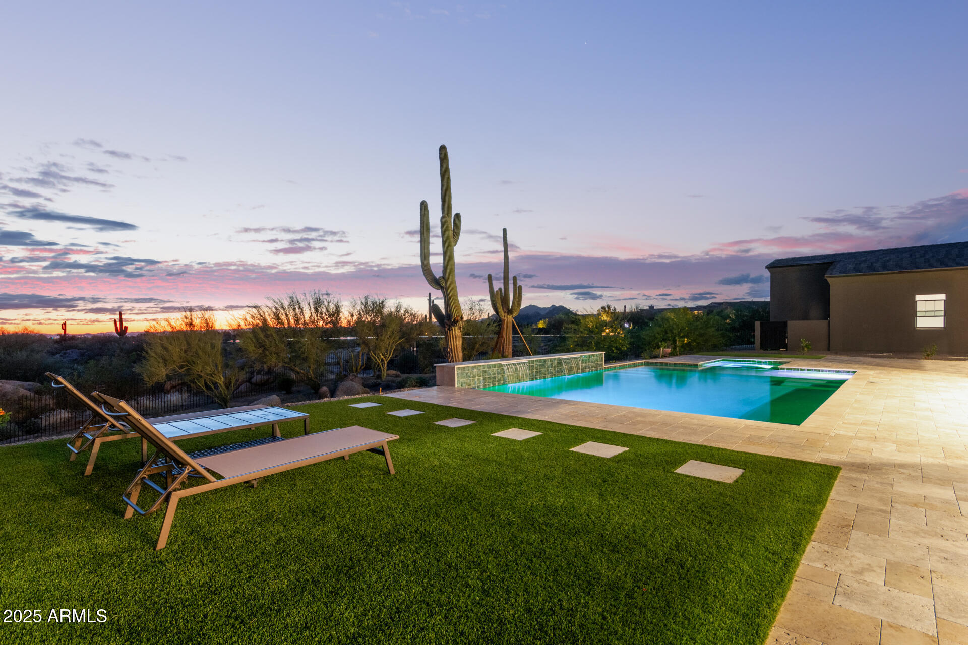 PINNACLE PEAK RANCHOS - Residential