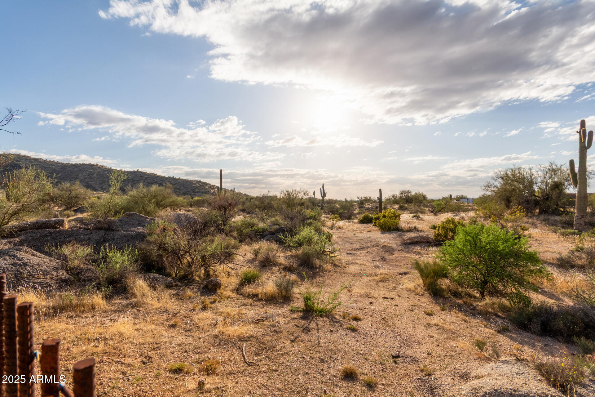 PINNACLE PEAK RANCHOS - Residential