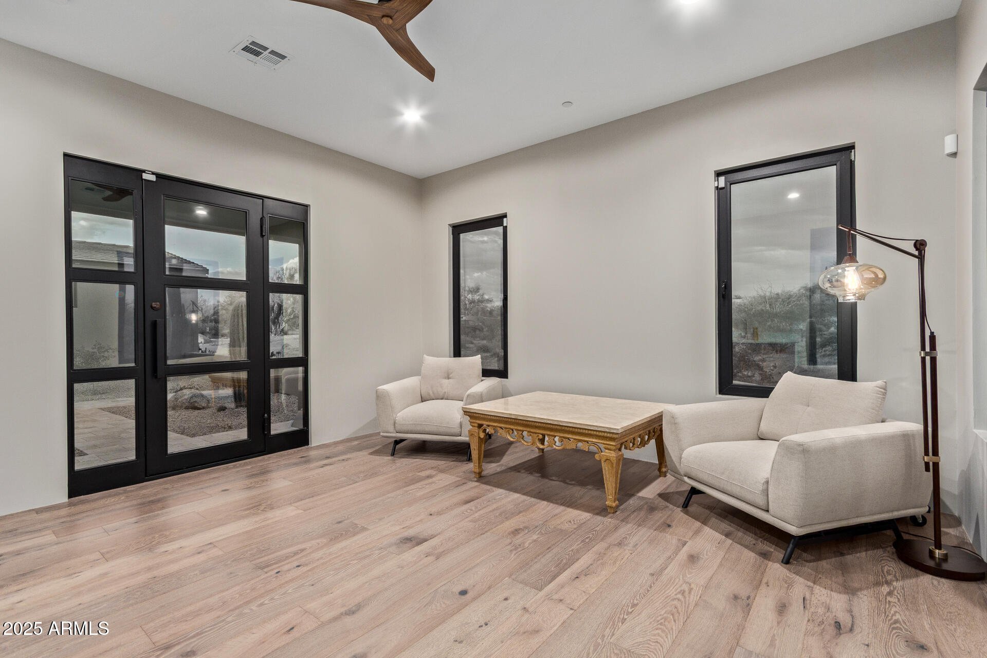 PINNACLE PEAK RANCHOS - Residential