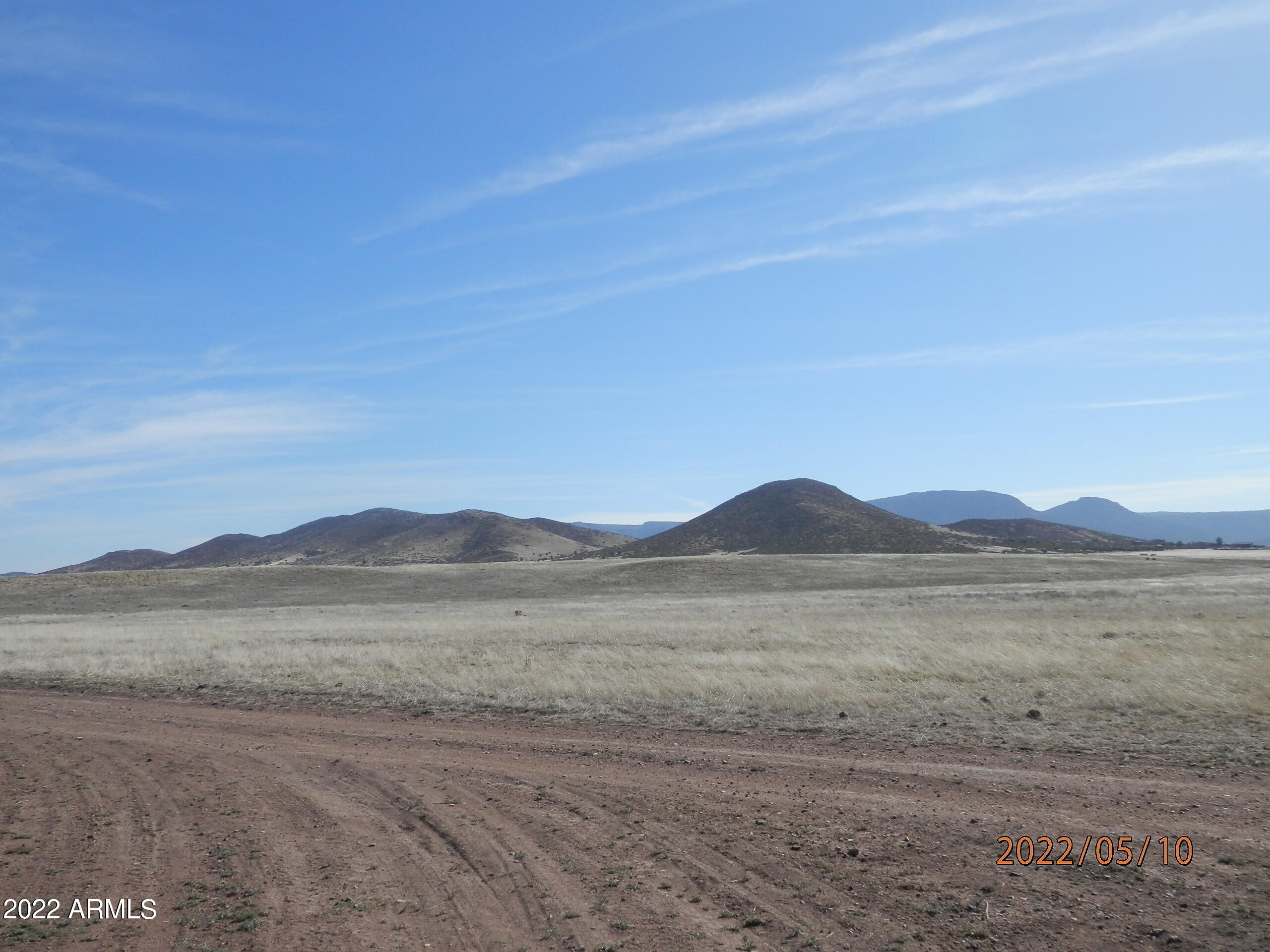 Lonesome Valley - Land