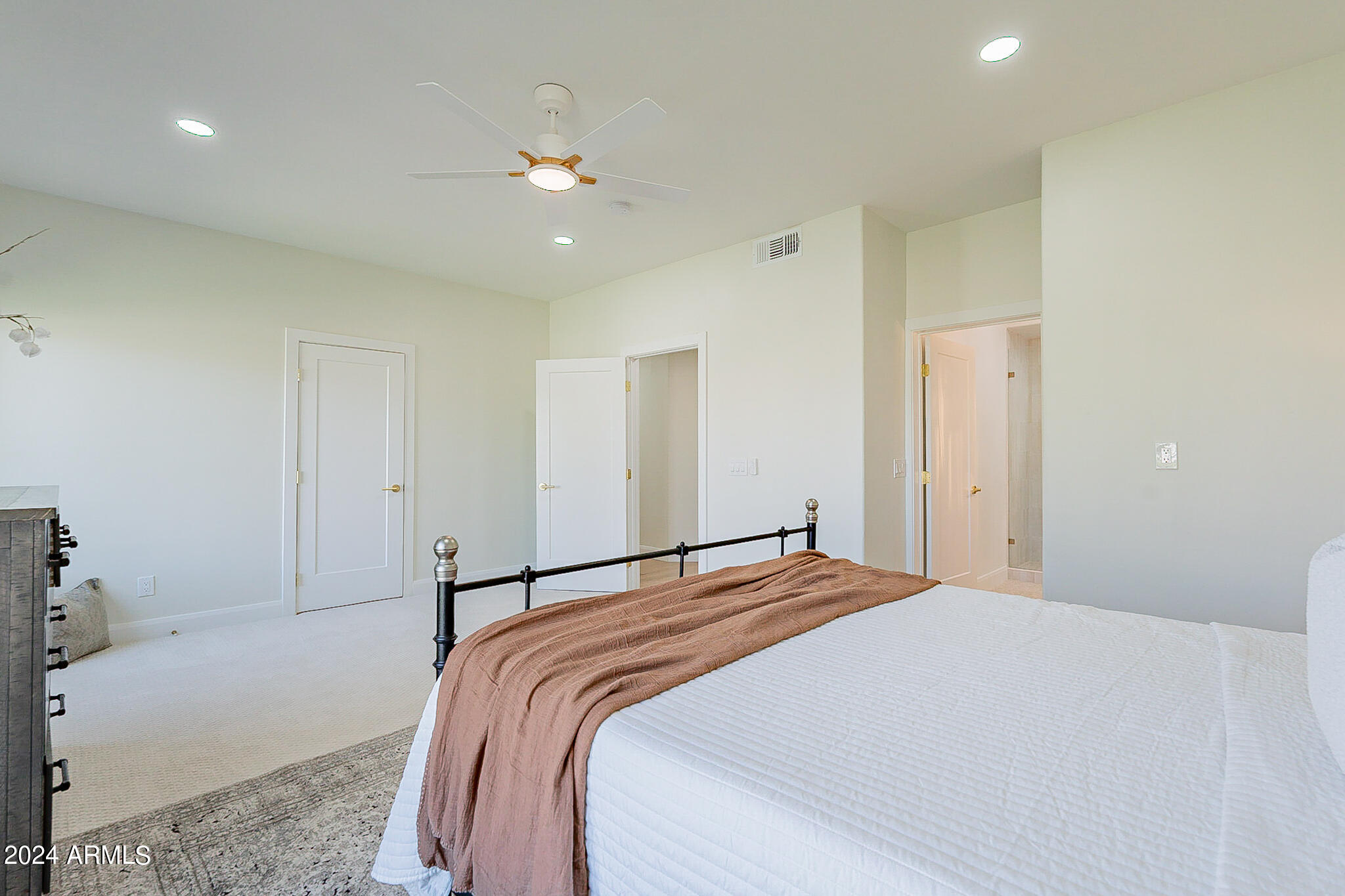 PRESTON HILLS - Residential