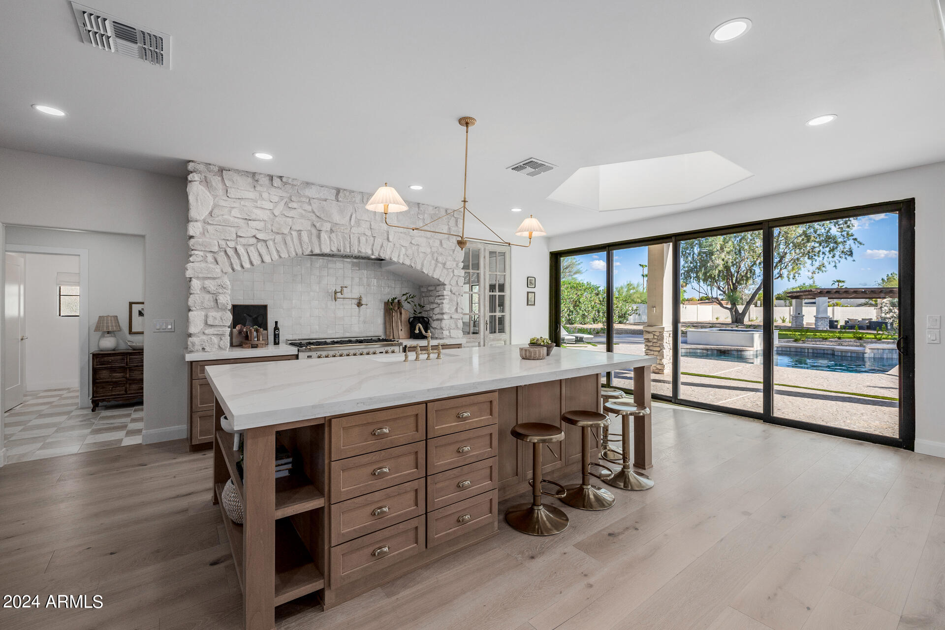 PRESTON HILLS - Residential