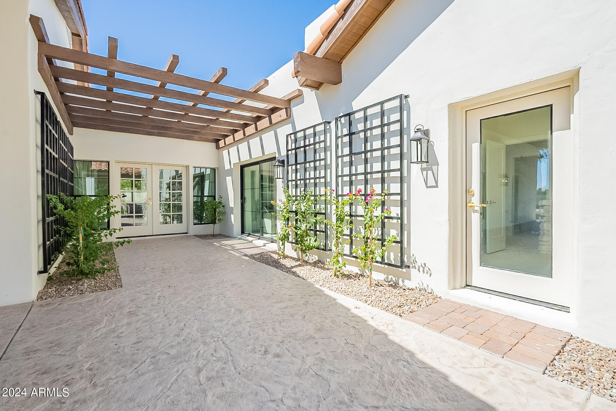 PRESTON HILLS - Residential