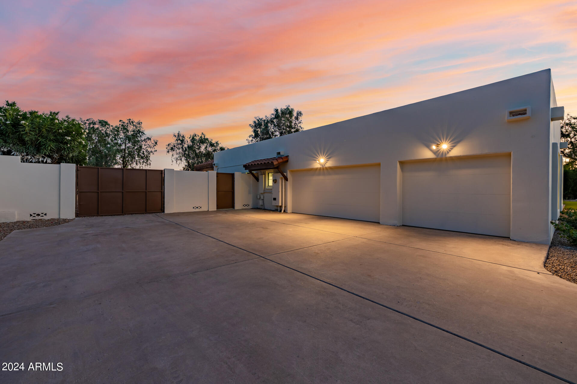 PRESTON HILLS - Residential