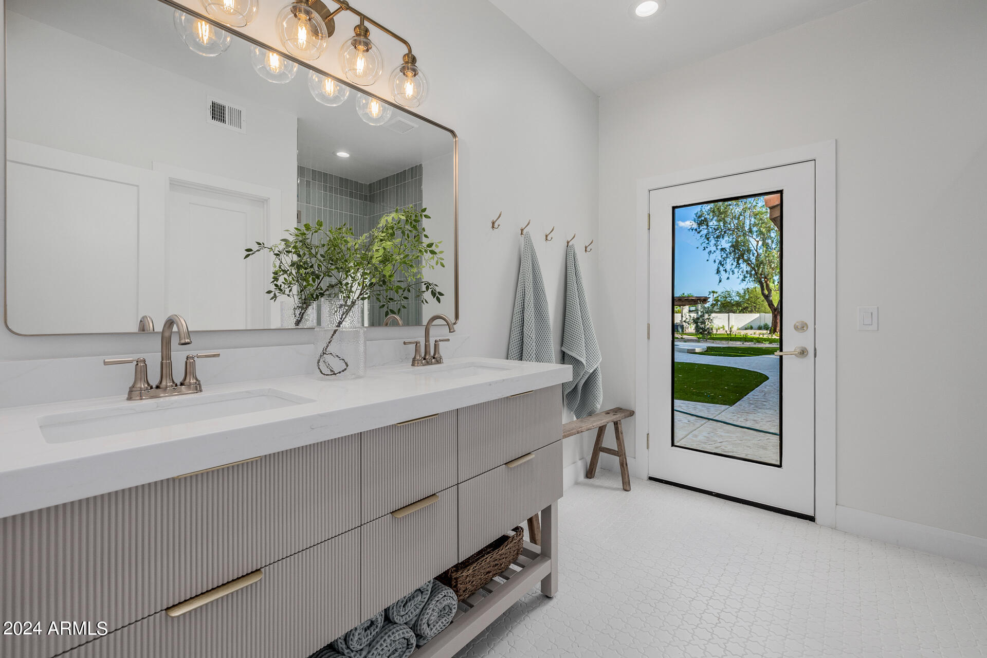 PRESTON HILLS - Residential