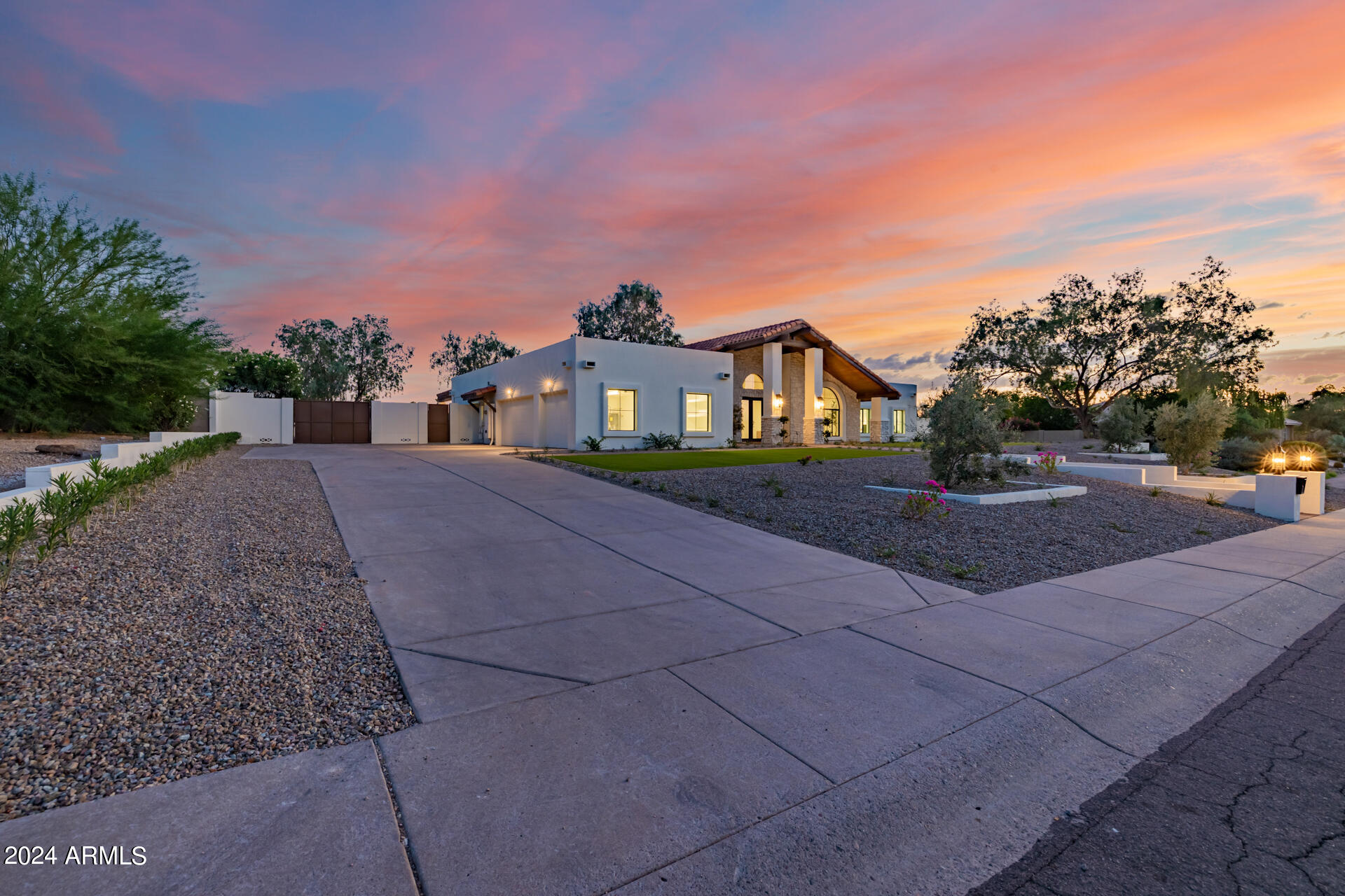 PRESTON HILLS - Residential