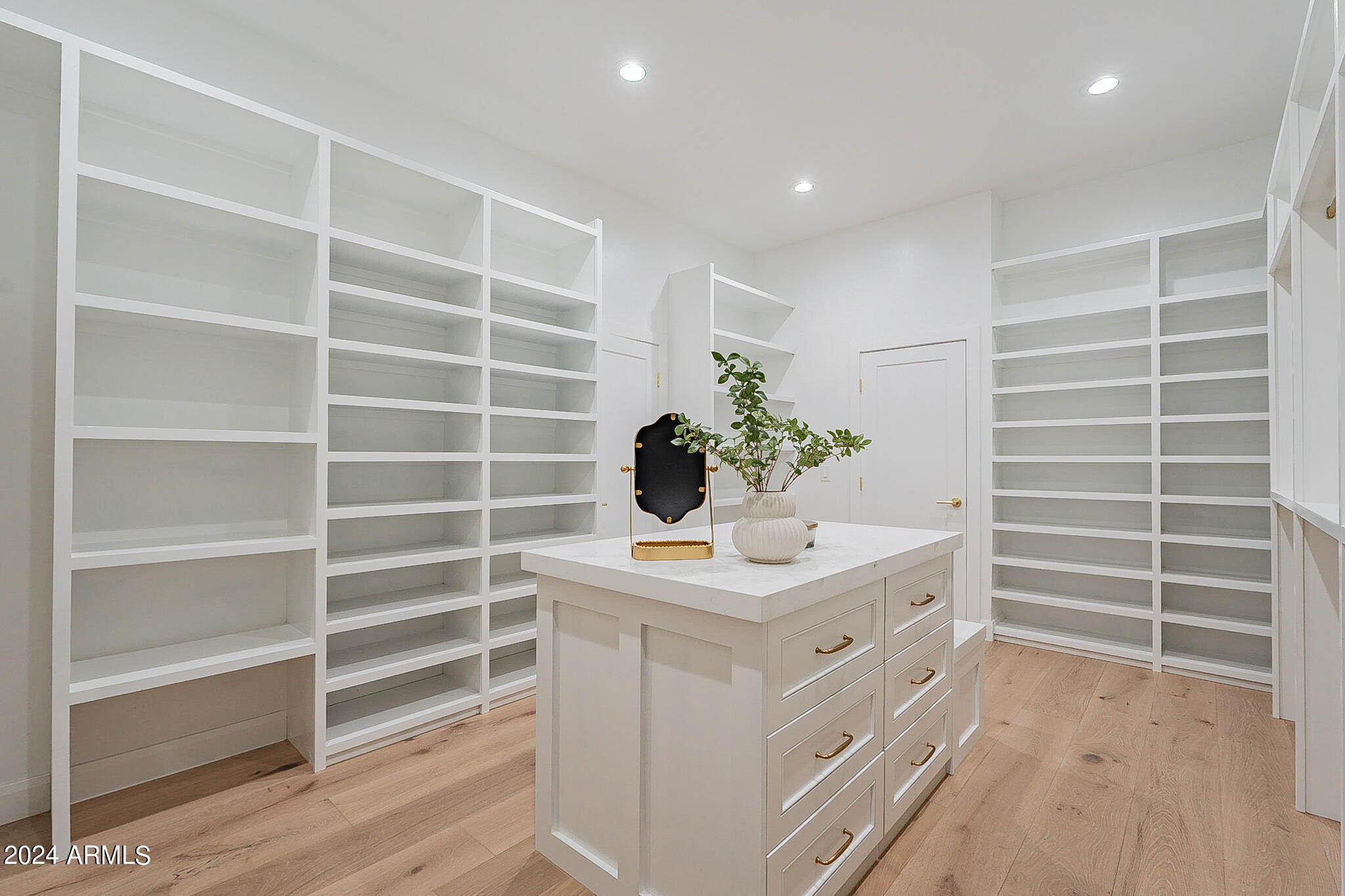 PRESTON HILLS - Residential