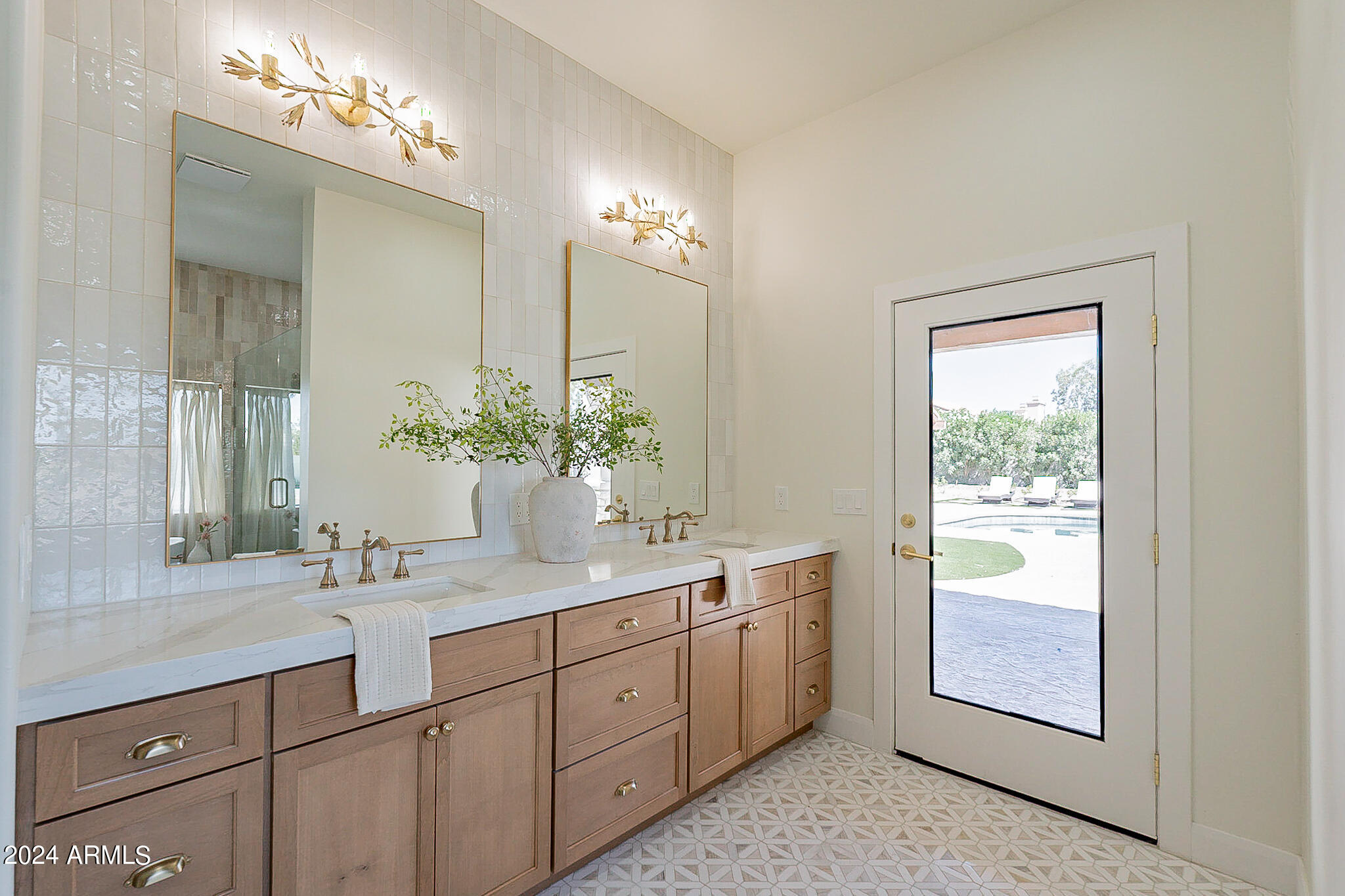 PRESTON HILLS - Residential