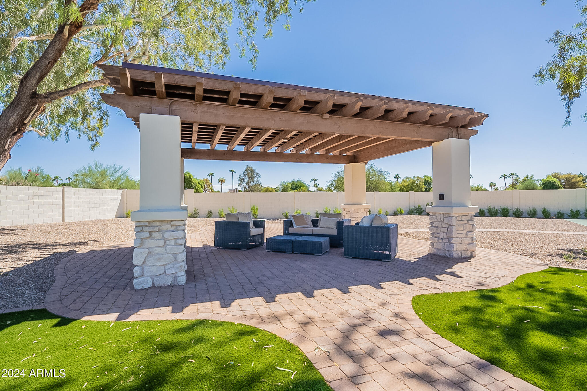 PRESTON HILLS - Residential