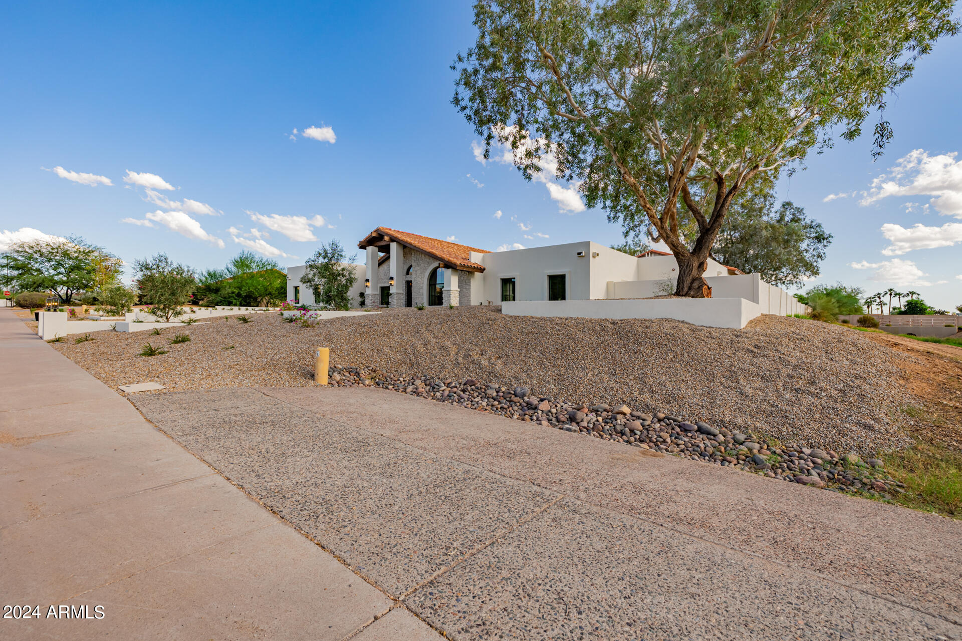 PRESTON HILLS - Residential