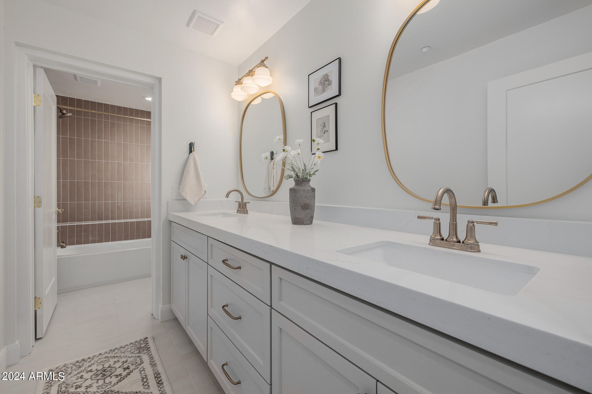 PRESTON HILLS - Residential