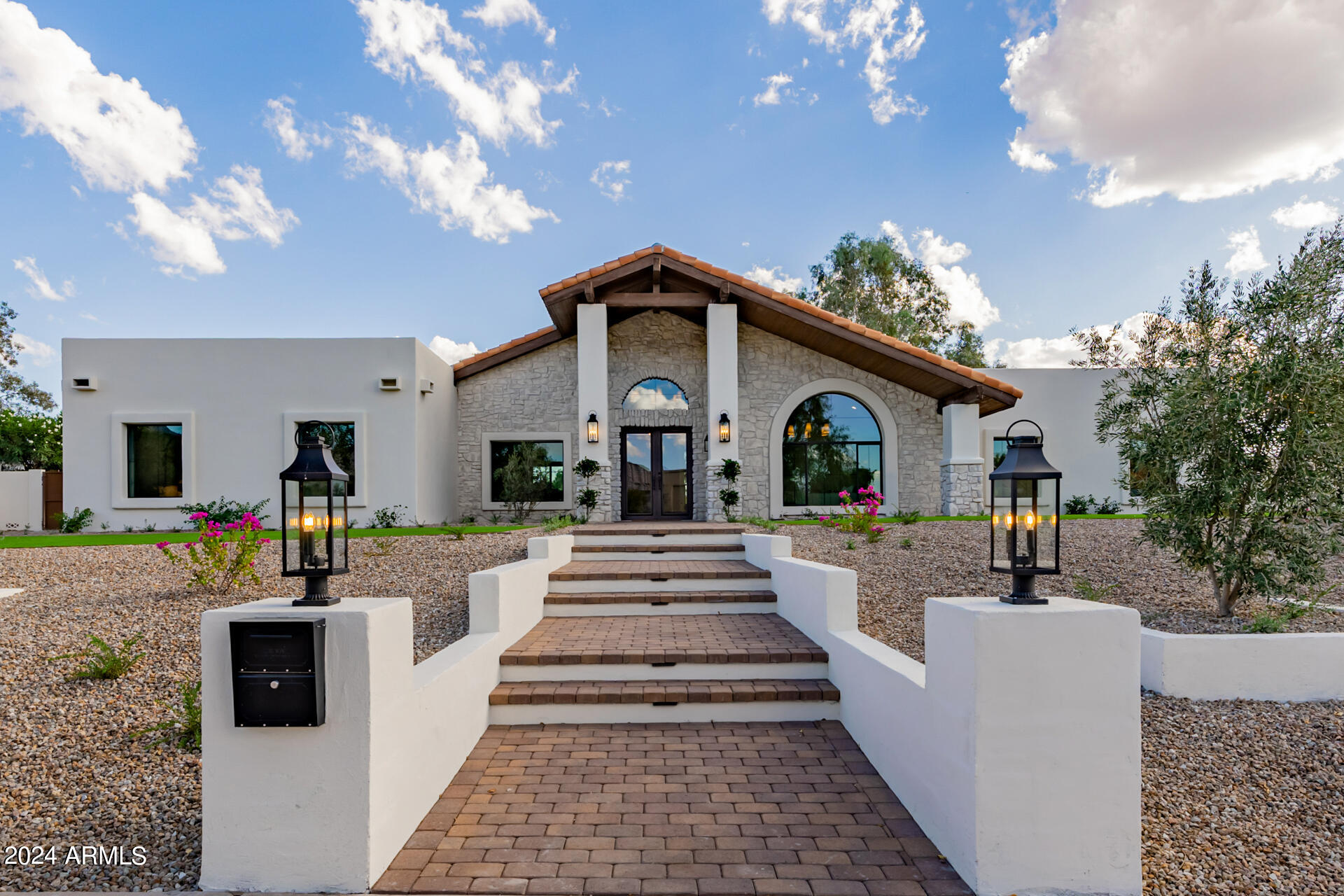 PRESTON HILLS - Residential