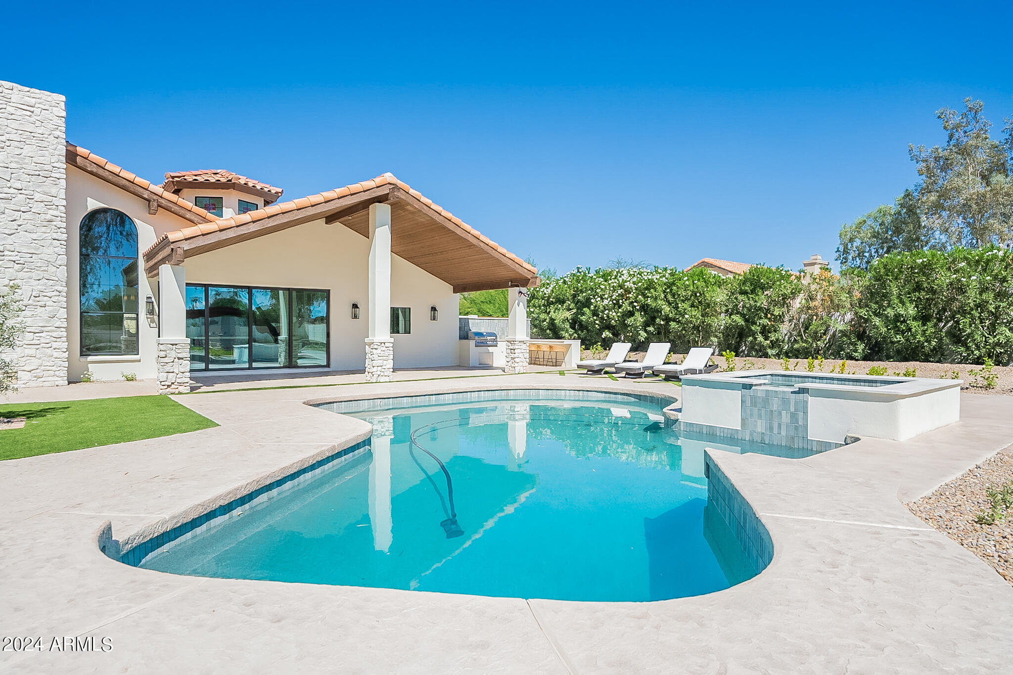 PRESTON HILLS - Residential