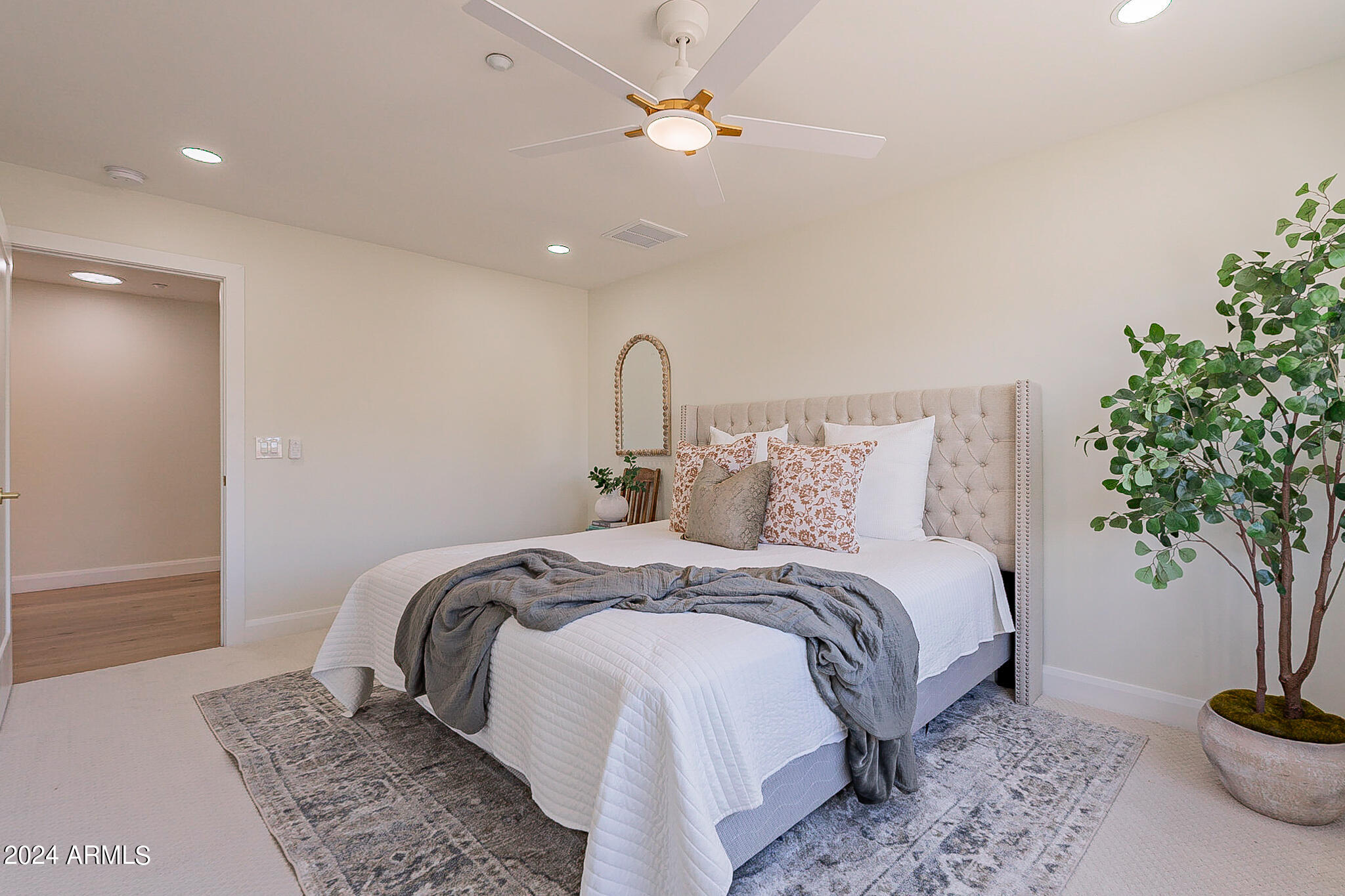 PRESTON HILLS - Residential
