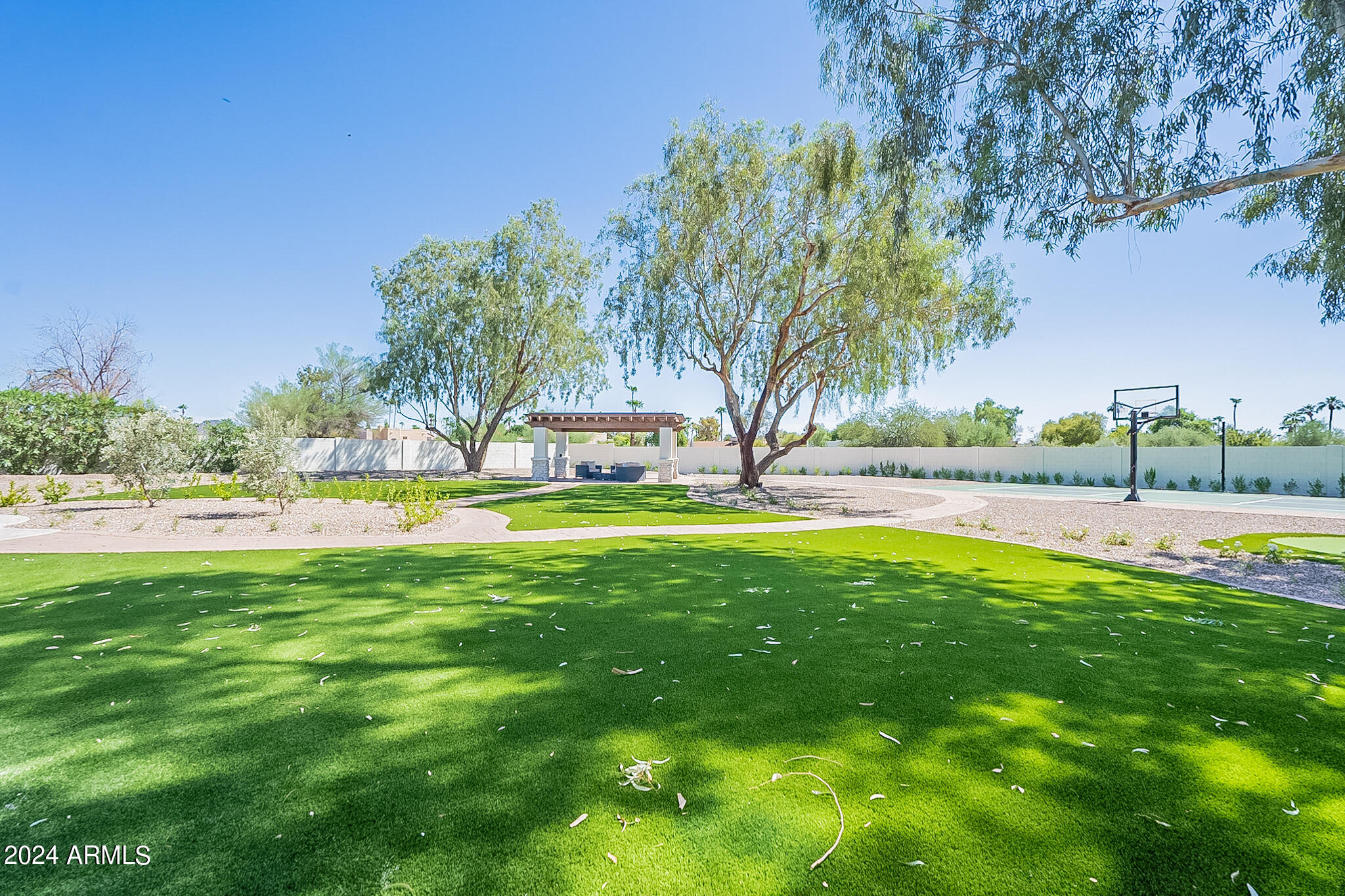 PRESTON HILLS - Residential