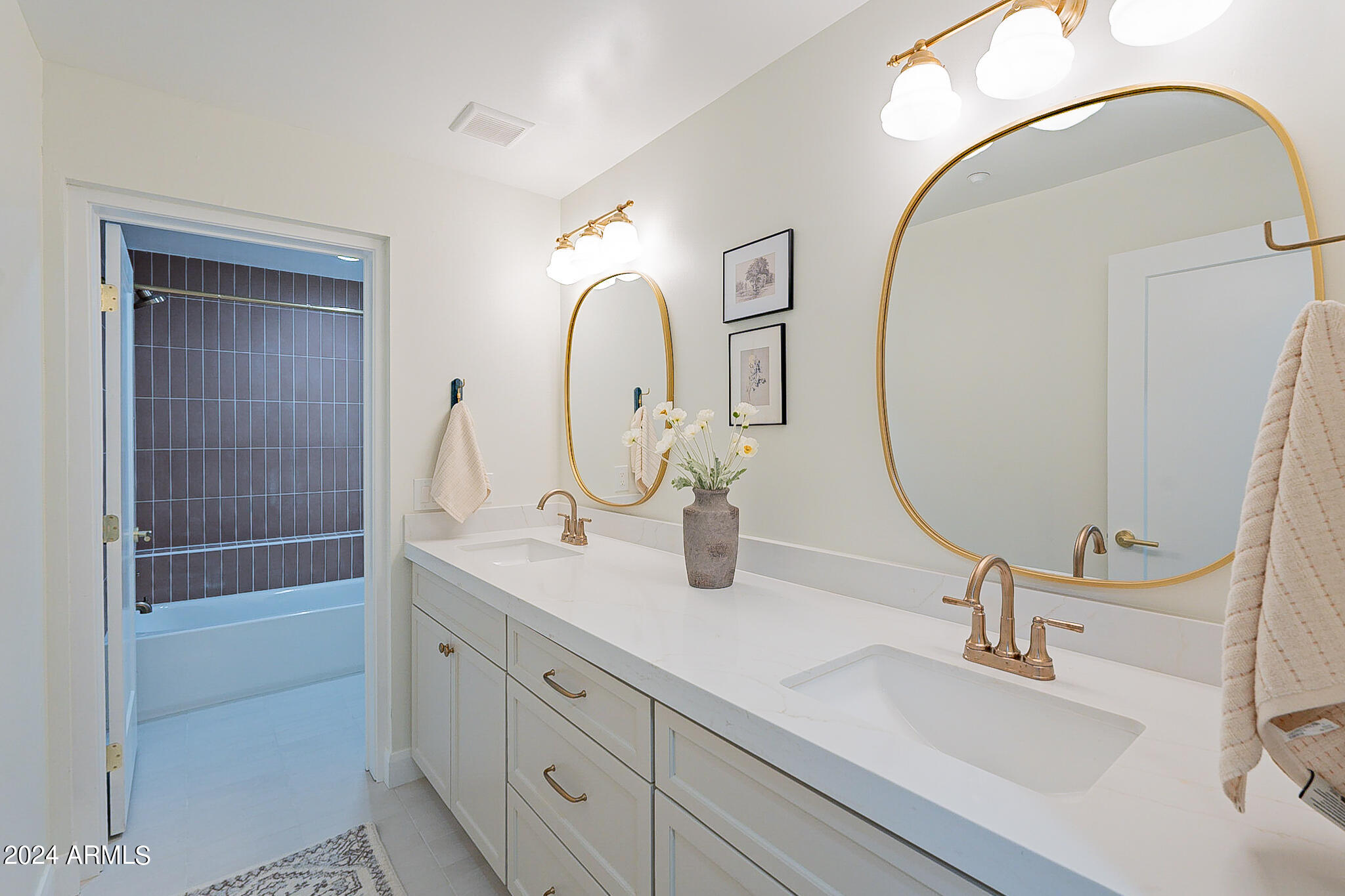 PRESTON HILLS - Residential