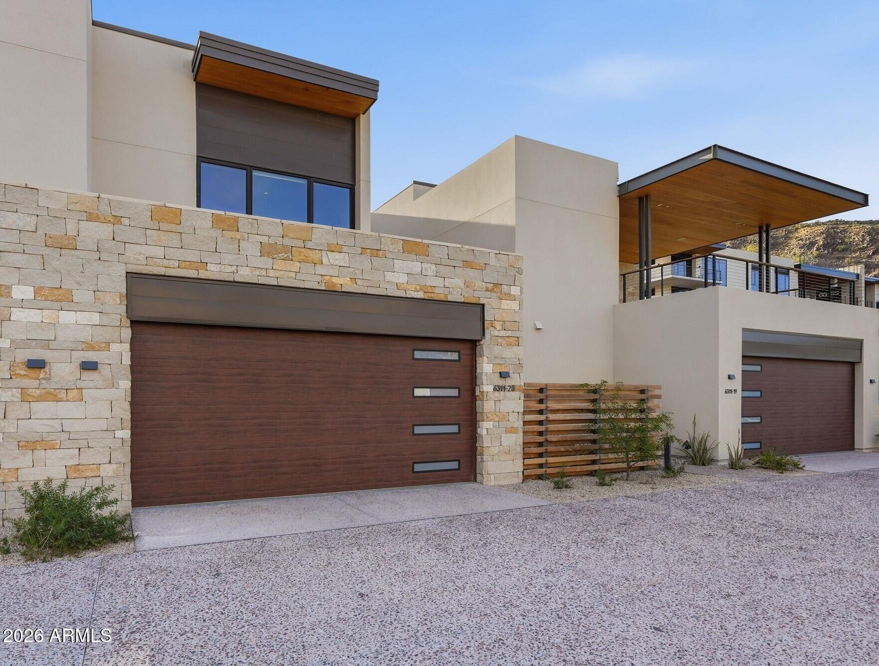 PHOENICIAN - Residential
