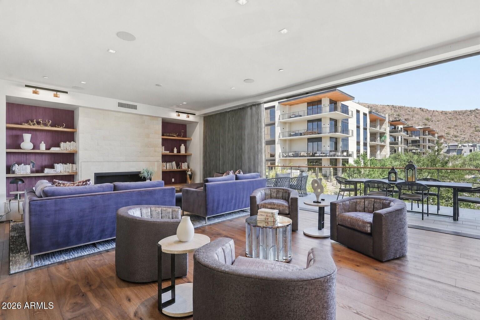 PHOENICIAN - Residential