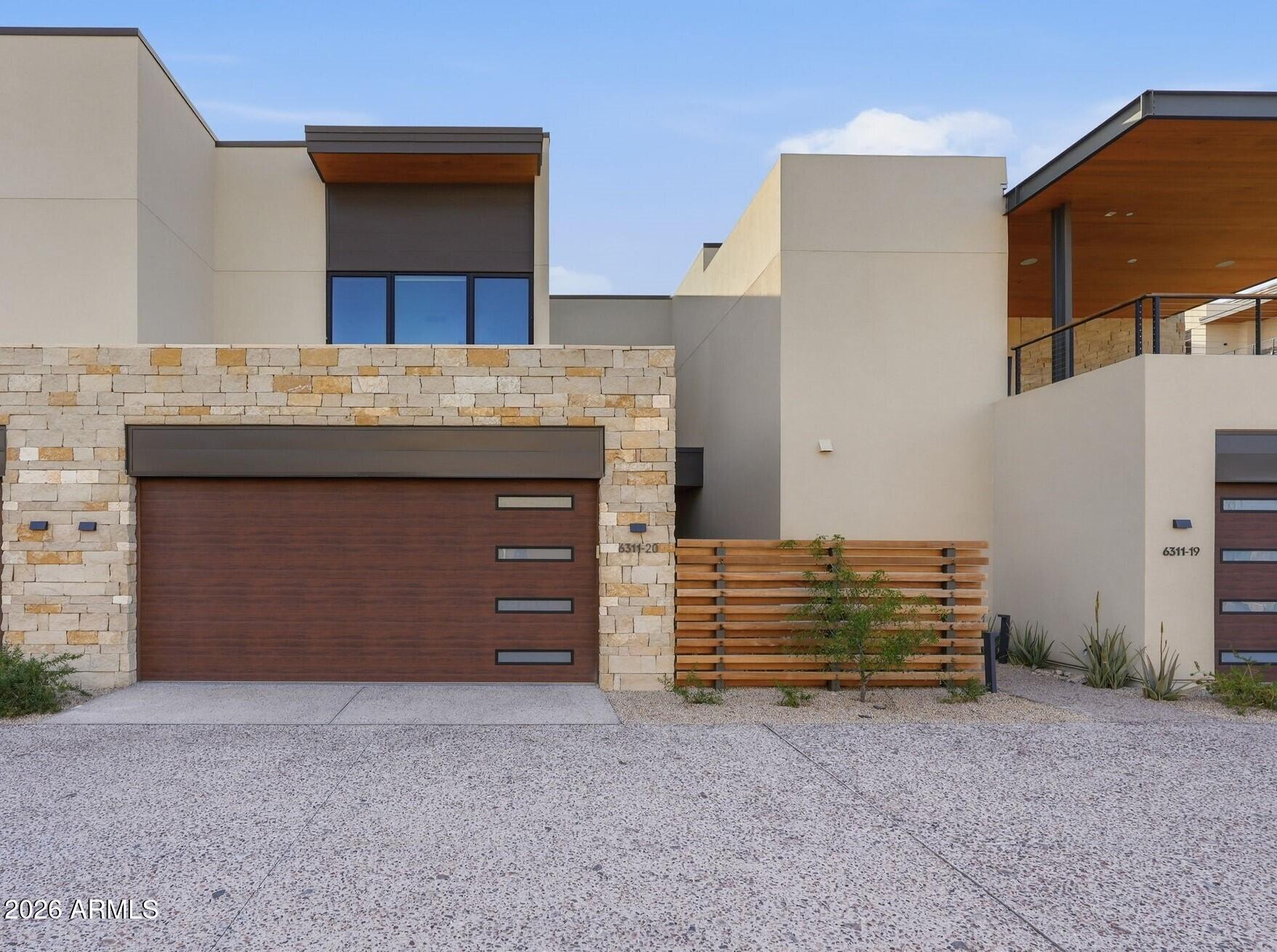 PHOENICIAN - Residential