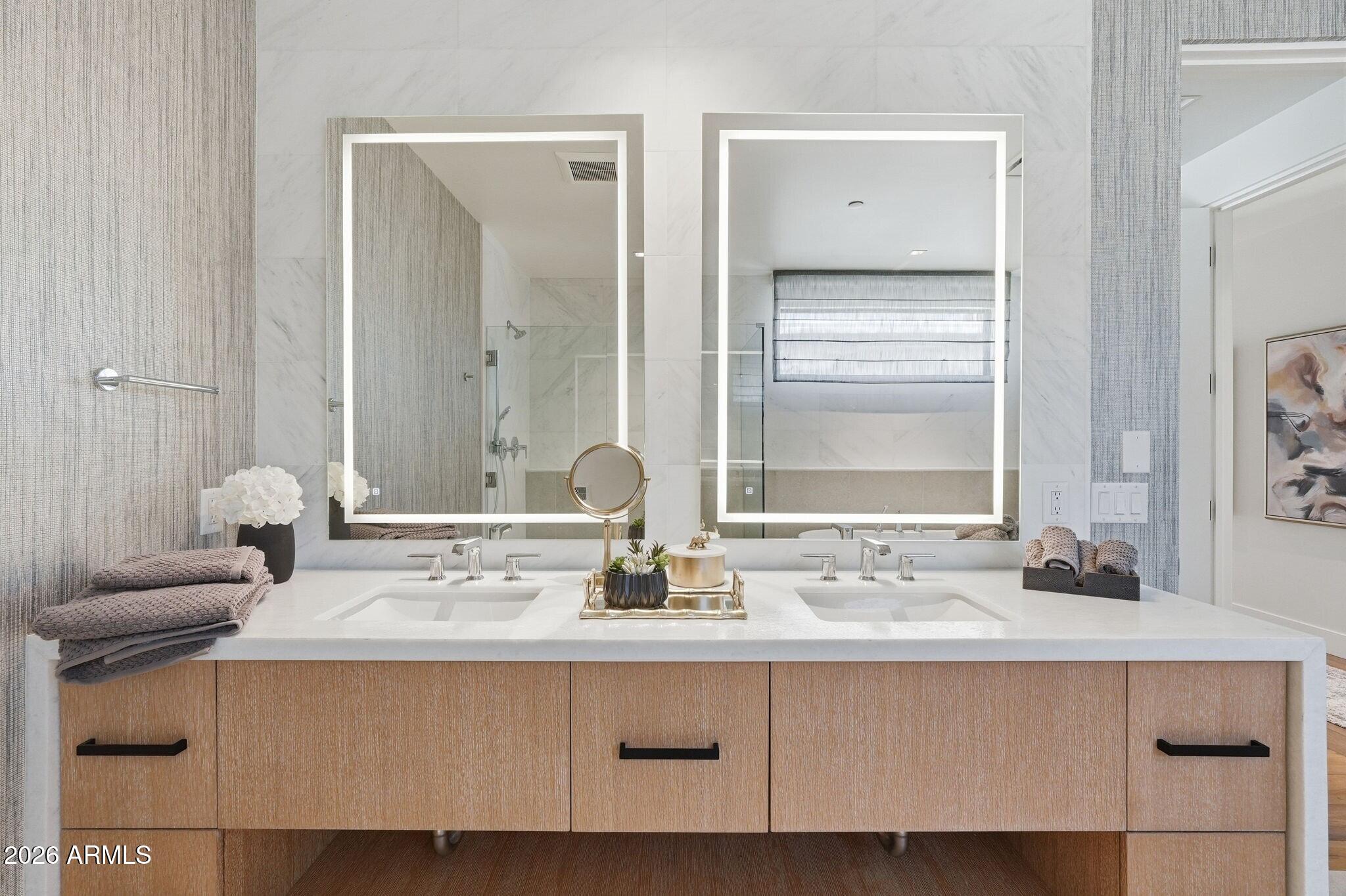 PHOENICIAN - Residential