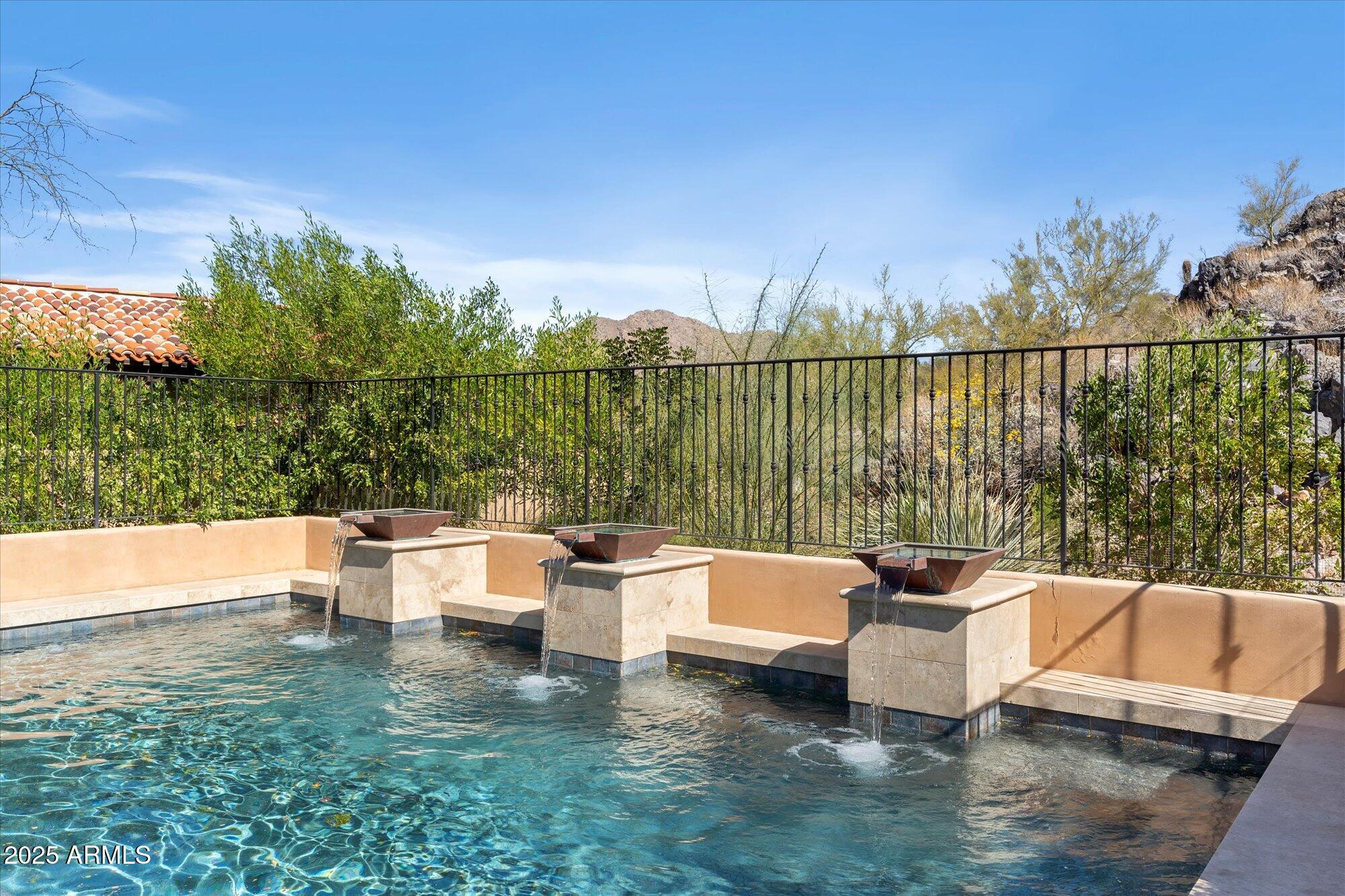 SILVERLEAF - Residential