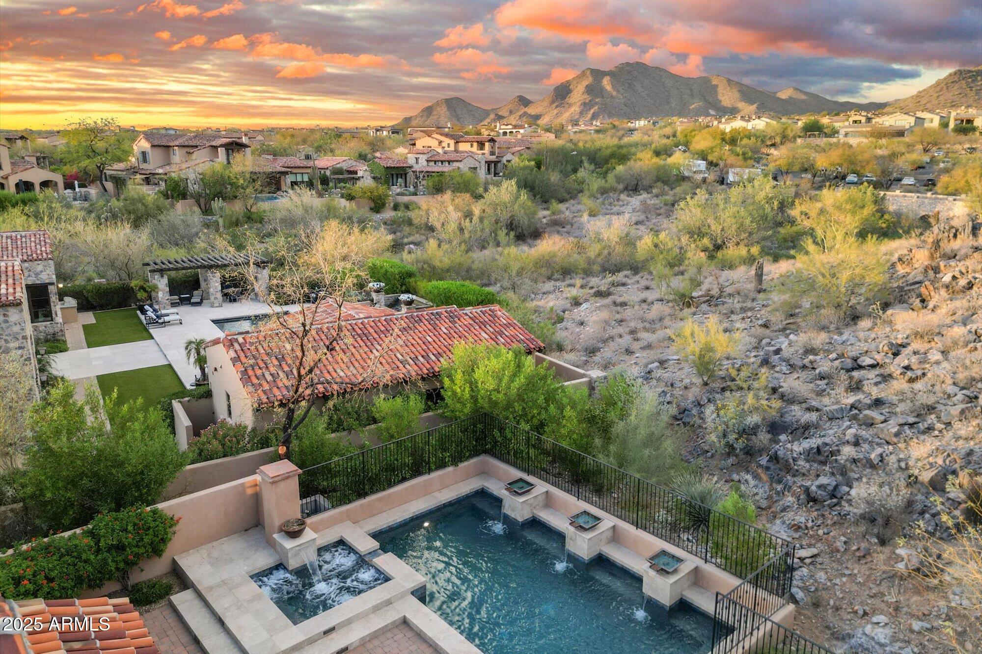 SILVERLEAF - Residential