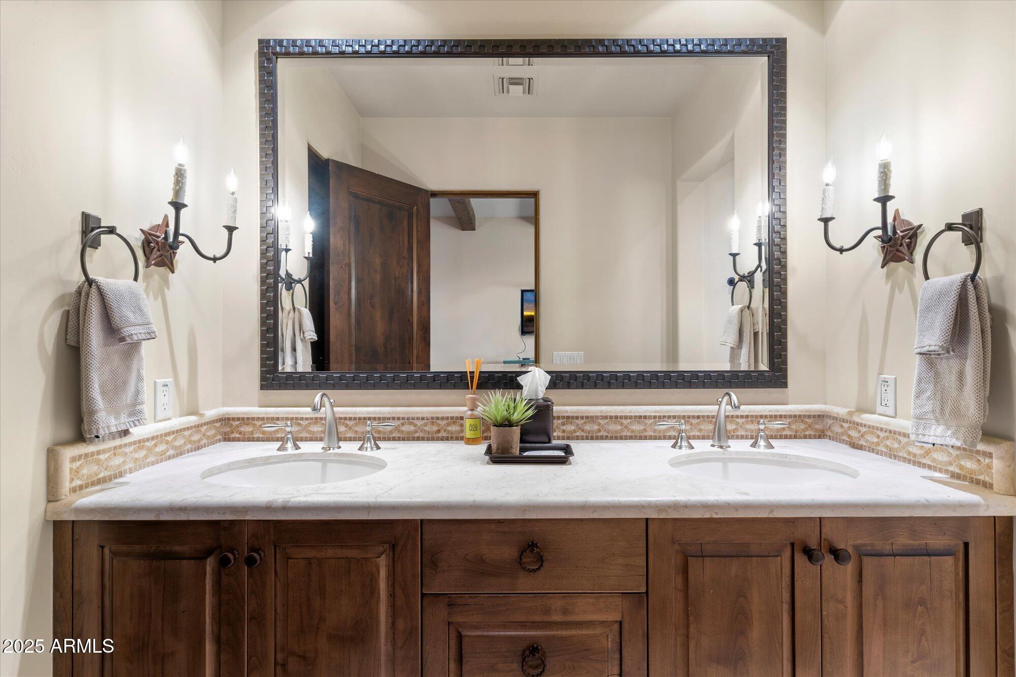 SILVERLEAF - Residential
