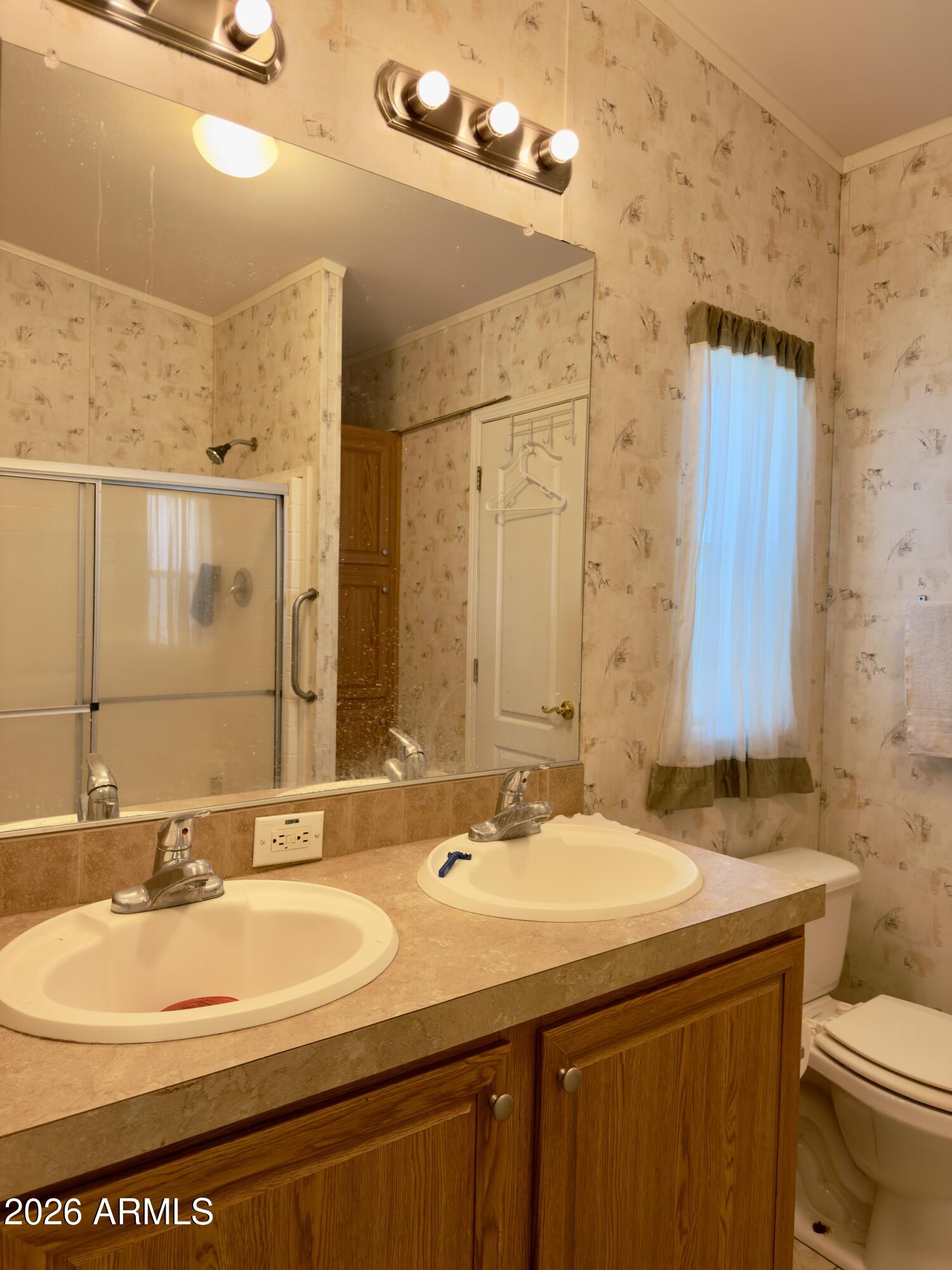 SAWTOOTH MOUNTAIN RANCHEROS - Residential