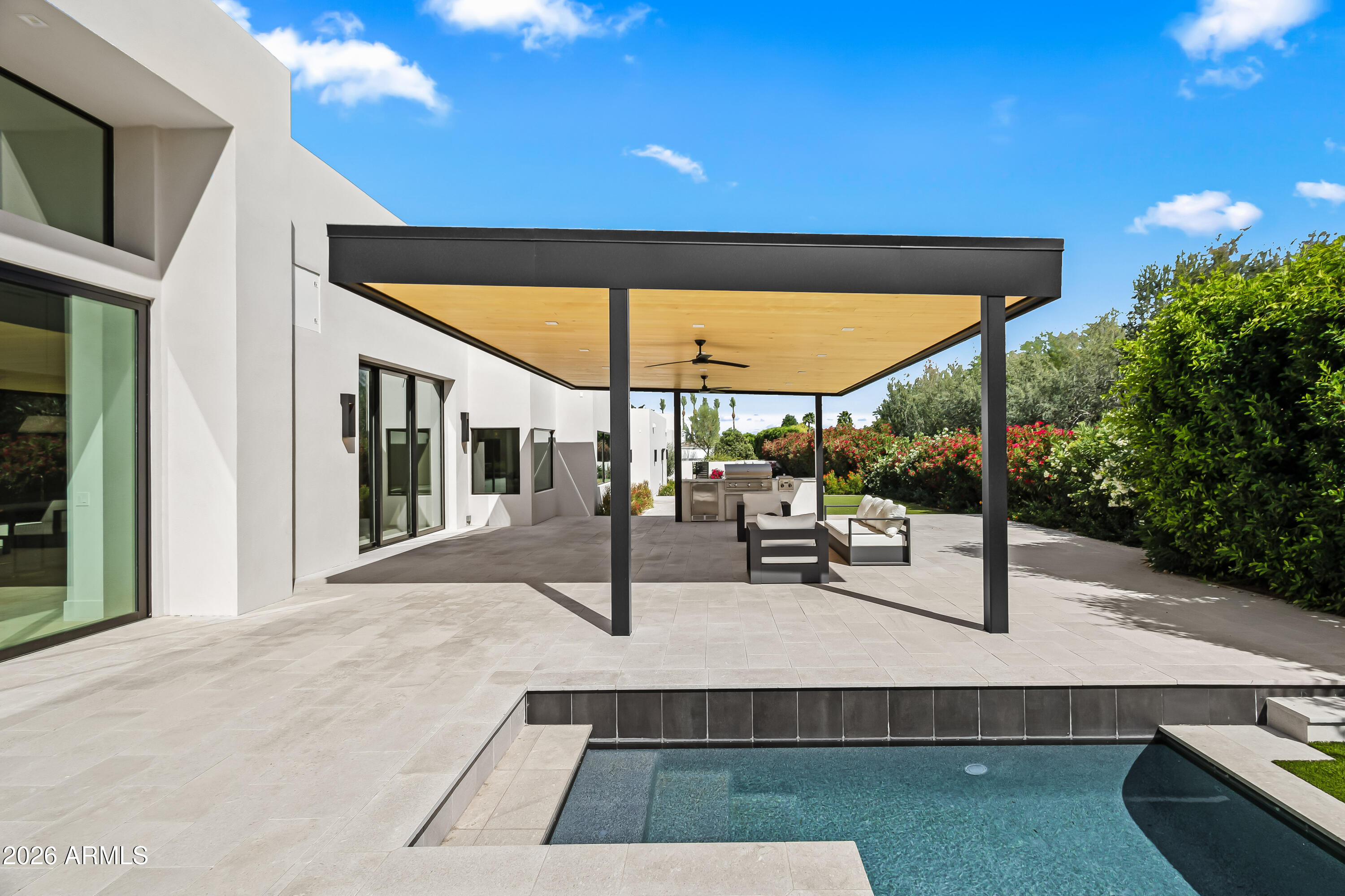 PARADISE VALLEY PUEBLOS AMD - Residential
