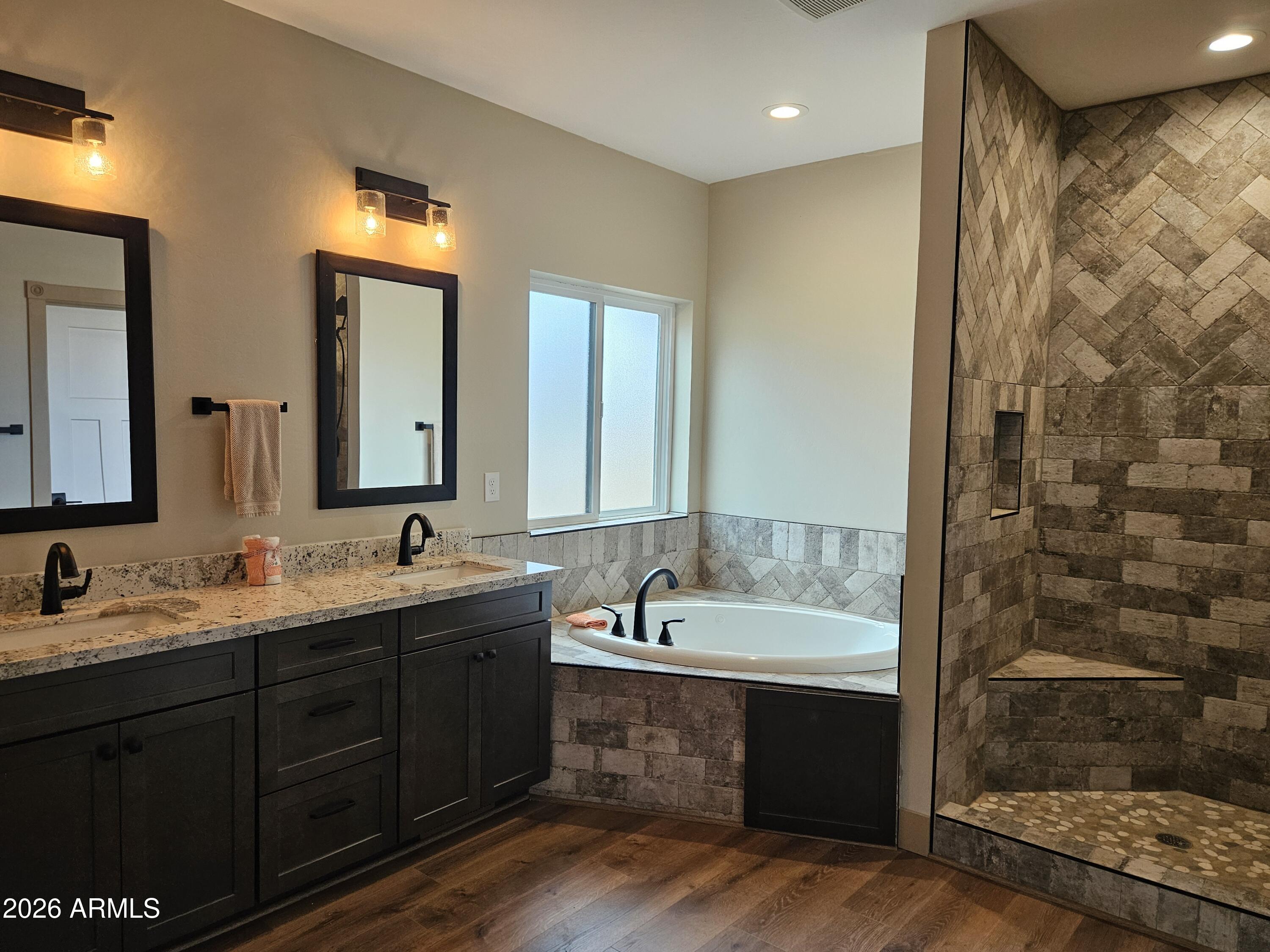 Torreon Lakes - Residential