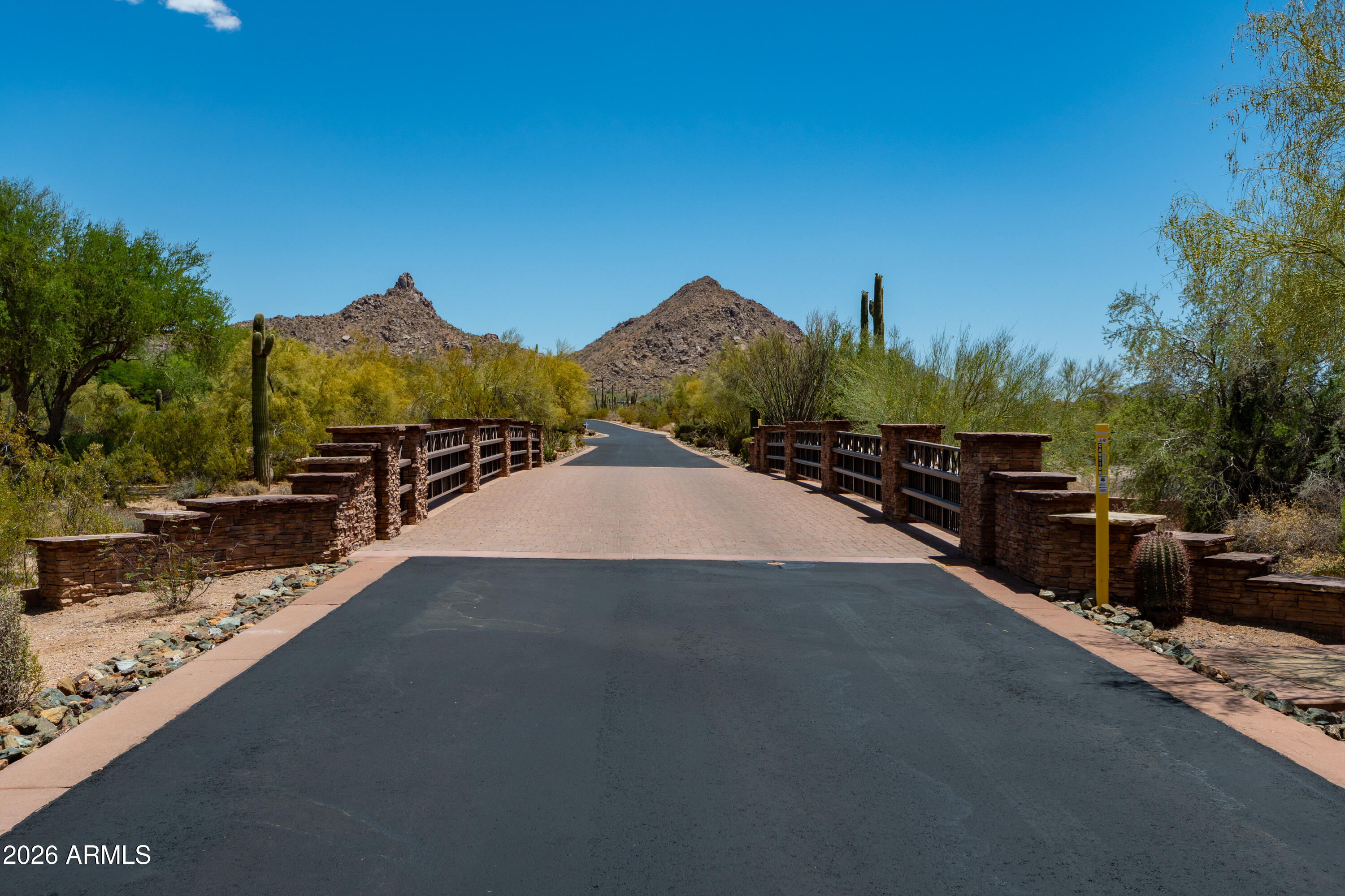 MERIT CROSSING - Land