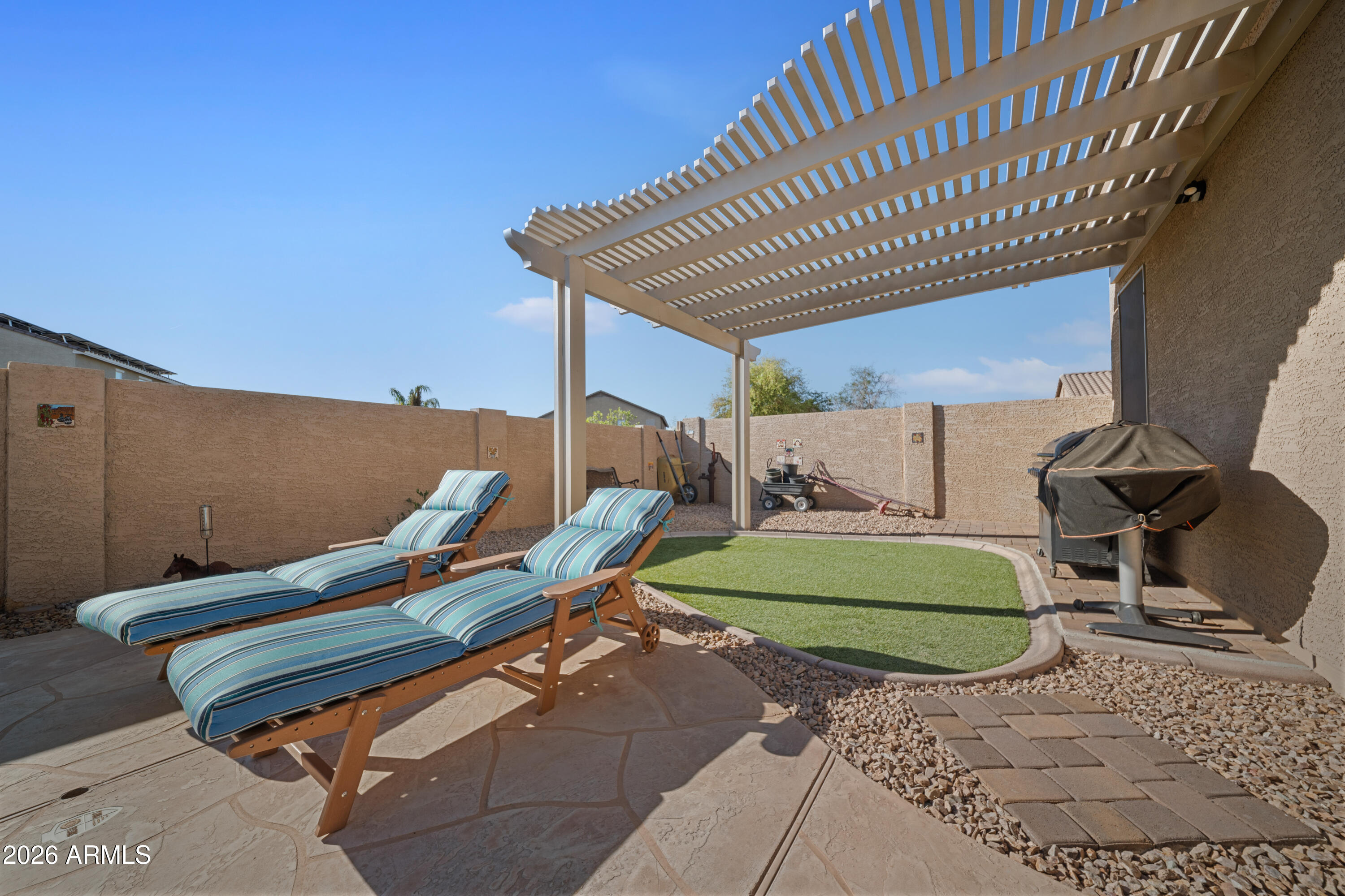 CROSSRIVER UNIT 8 - Residential