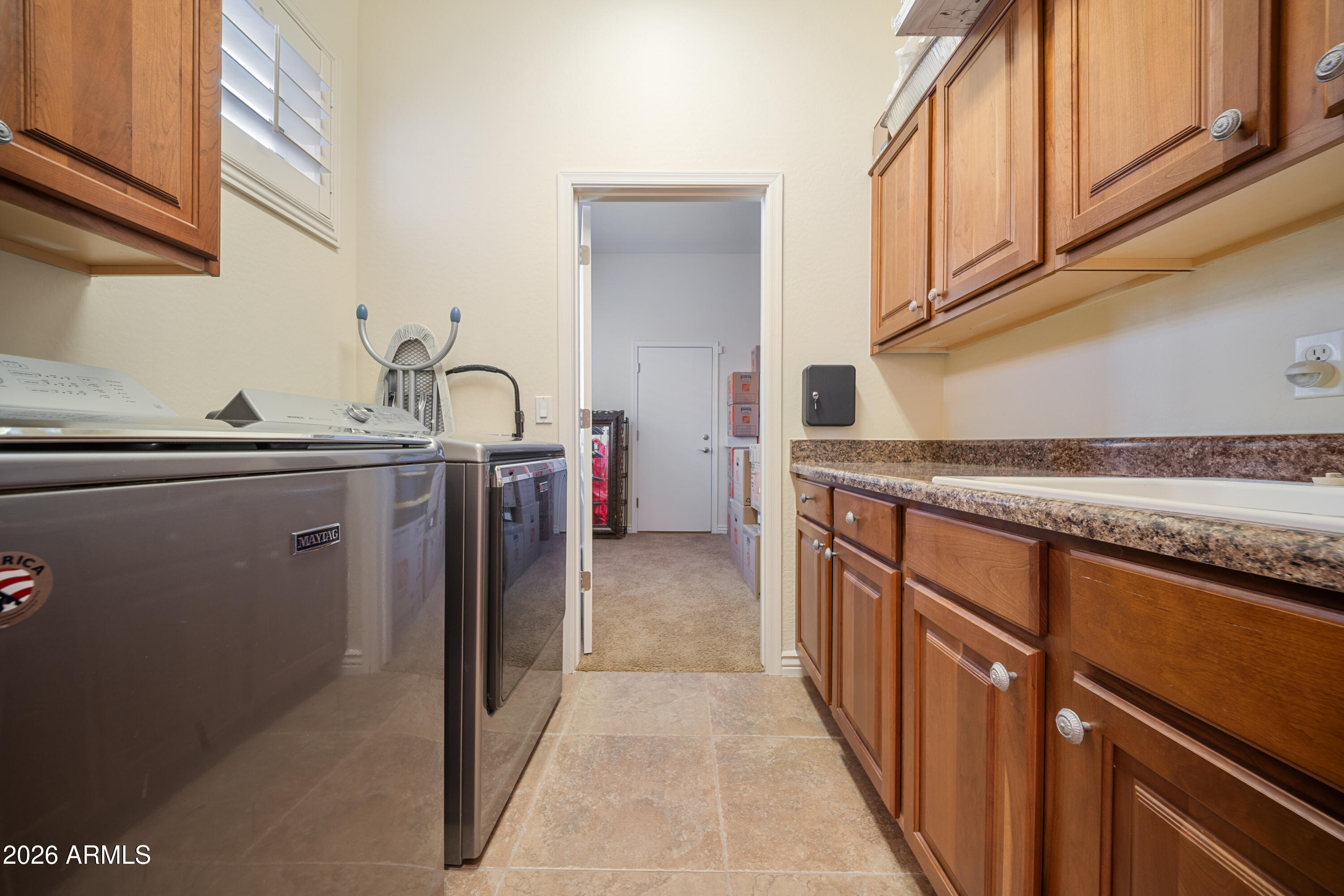CROSSRIVER UNIT 8 - Residential