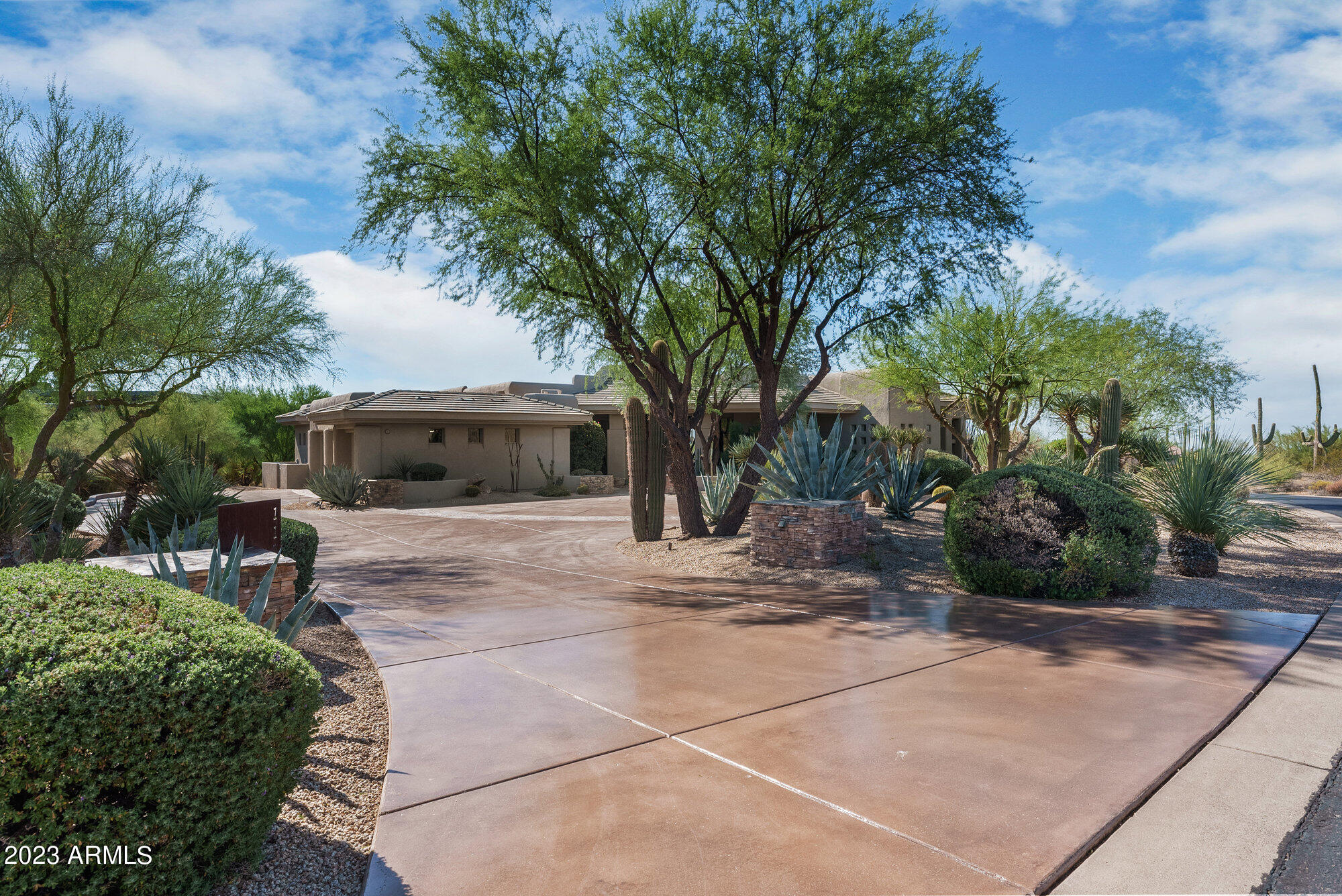 BOULDER CREST AT TROON NORTH UNIT 1; and LOT 38 BOULDER CREST AT TROON NORTH UNIT 1 MCR 043040 - Residential