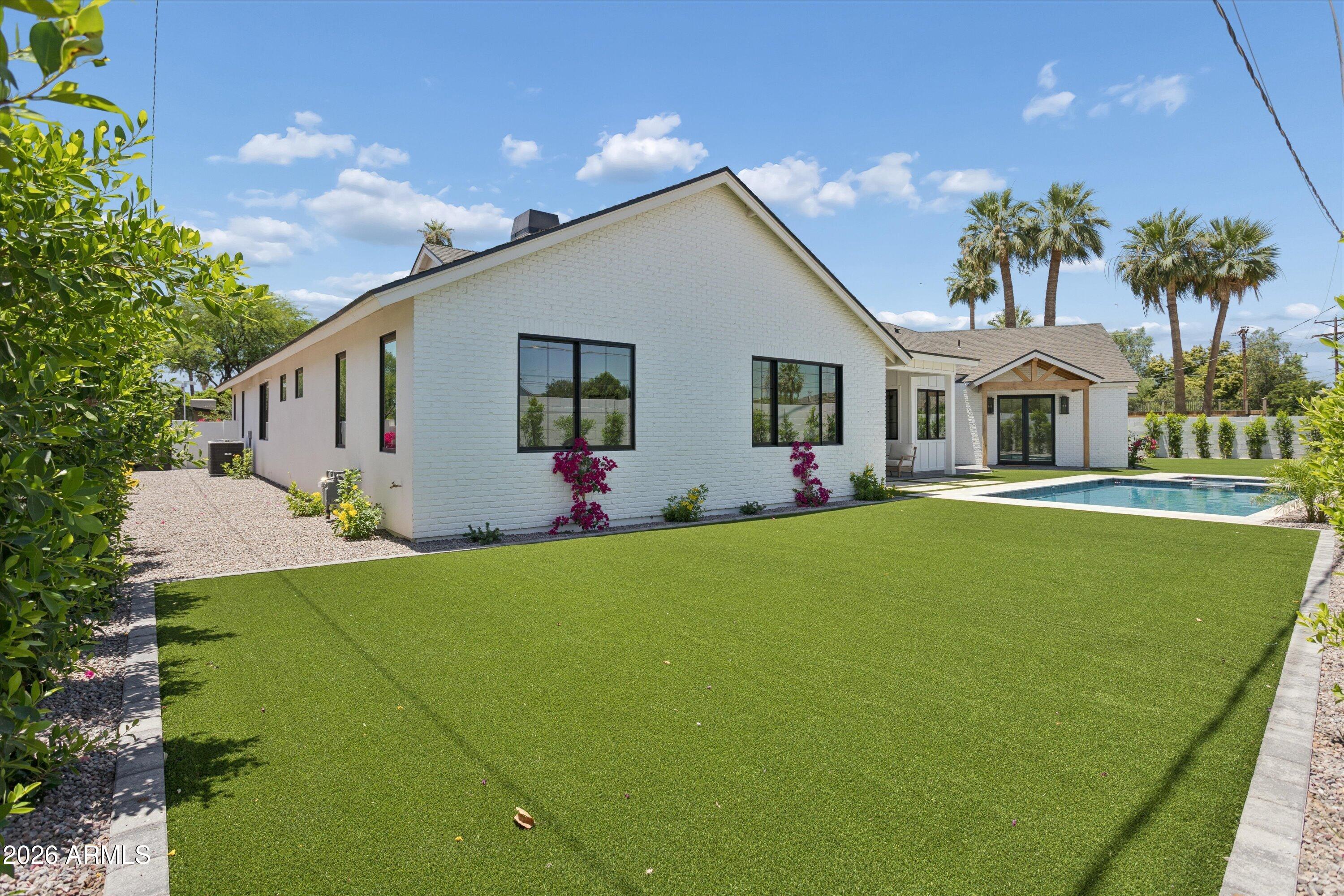 HACIENDA GRANADA 3 - Residential