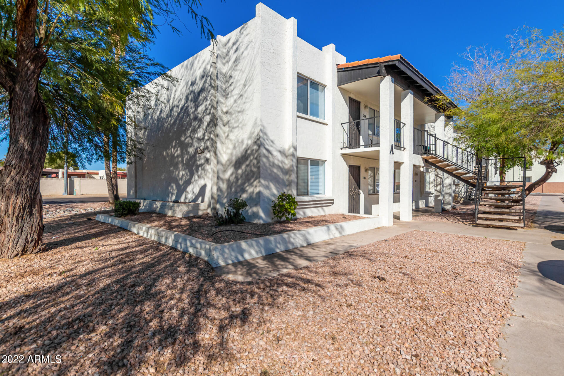 Featuring 5 out of the 6
buildings of the multifamily complex located at 1645
N Date near Downtown Mesa. Each building is 2 stories and consist of (4) 2-Bedroom/1-Bath units. These newly renovated
(20) 2-Bedroom/1-Bath units feature upgraded flooring
throughout, in-unit laundry, beautifully remodeled galley
kitchens complete with new appliances and new
white cabinetry.
This property is located in the deirable neighborhood
of west Mesa and close to everything imaginable.
Residents enjoy the accessibility to downtown Mesa's
museums, theaters, and nightlife: ASU, Mesa Riverview,
Tempe Marketplace, Tempe Town Lake, Downtown
Mesa, and the new Chicago Cubs Stadium. Accessible
freeways: 202, 101, and the 60.]
Management continues to increase rents. Offering In Documents tab.