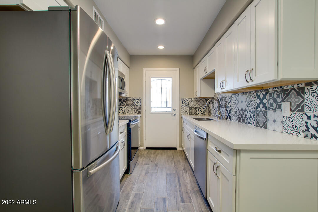 MCLELLAN ACRES BLK 2 - Residential Income