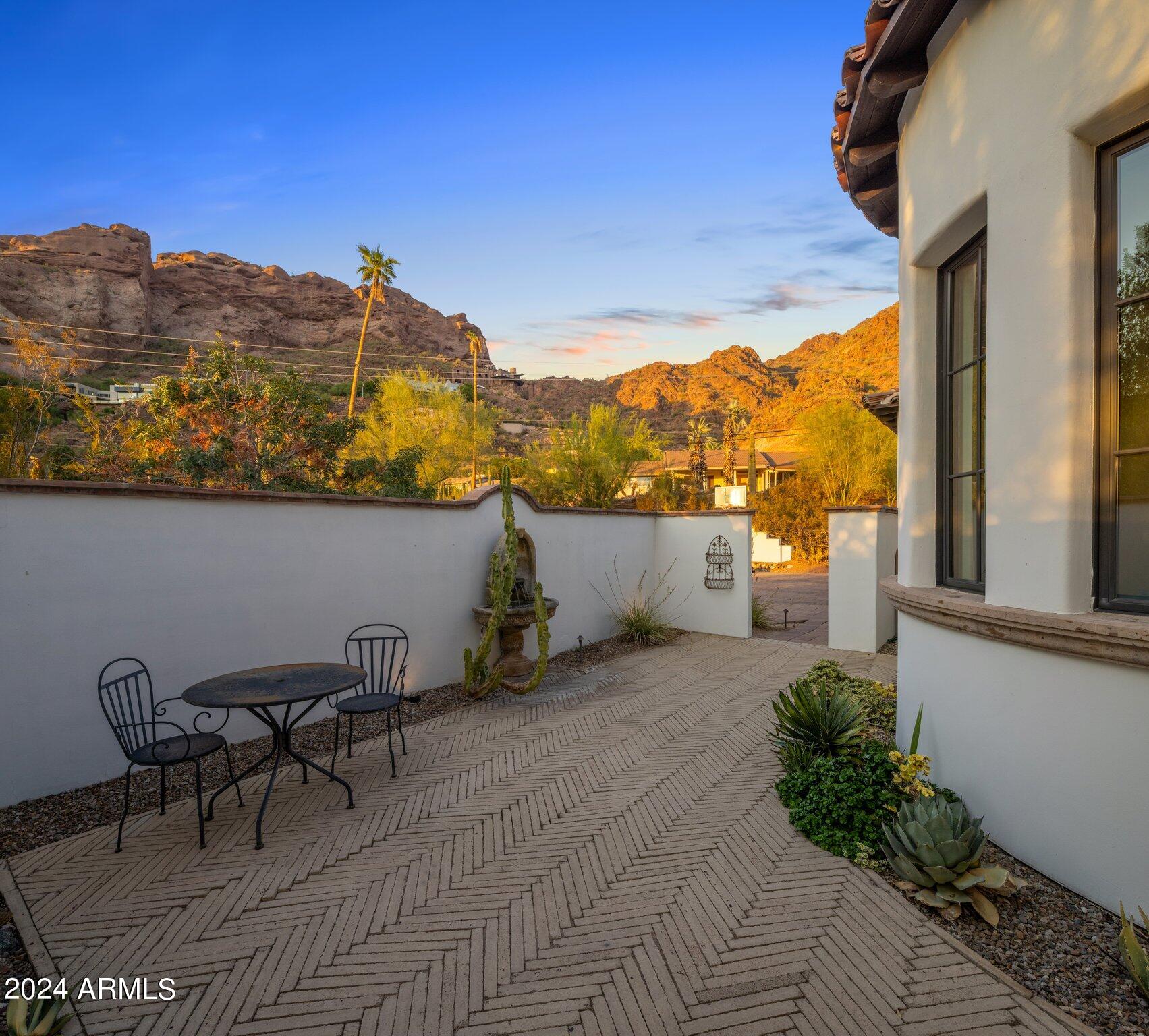 RED ROCK - Residential