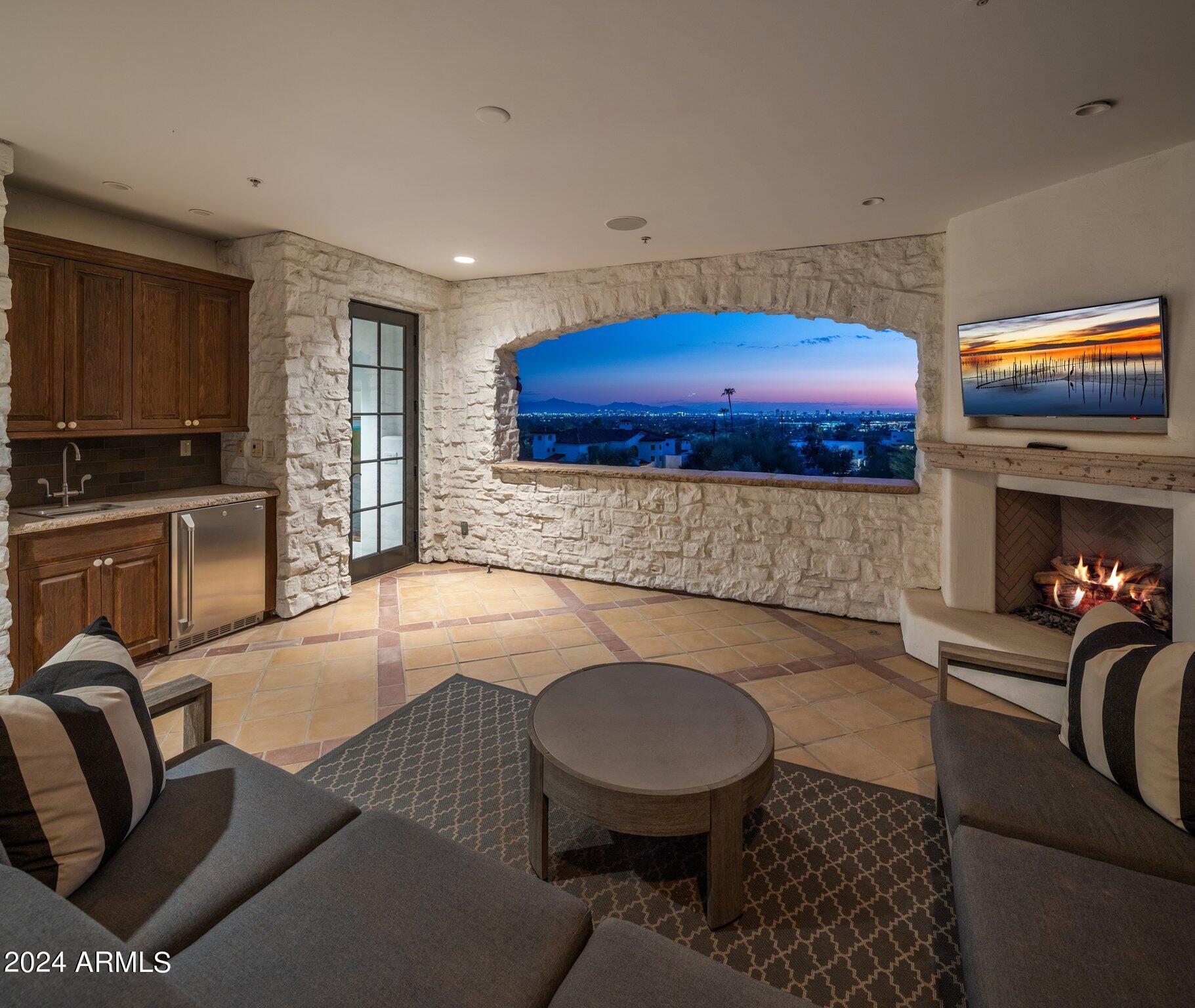 RED ROCK - Residential