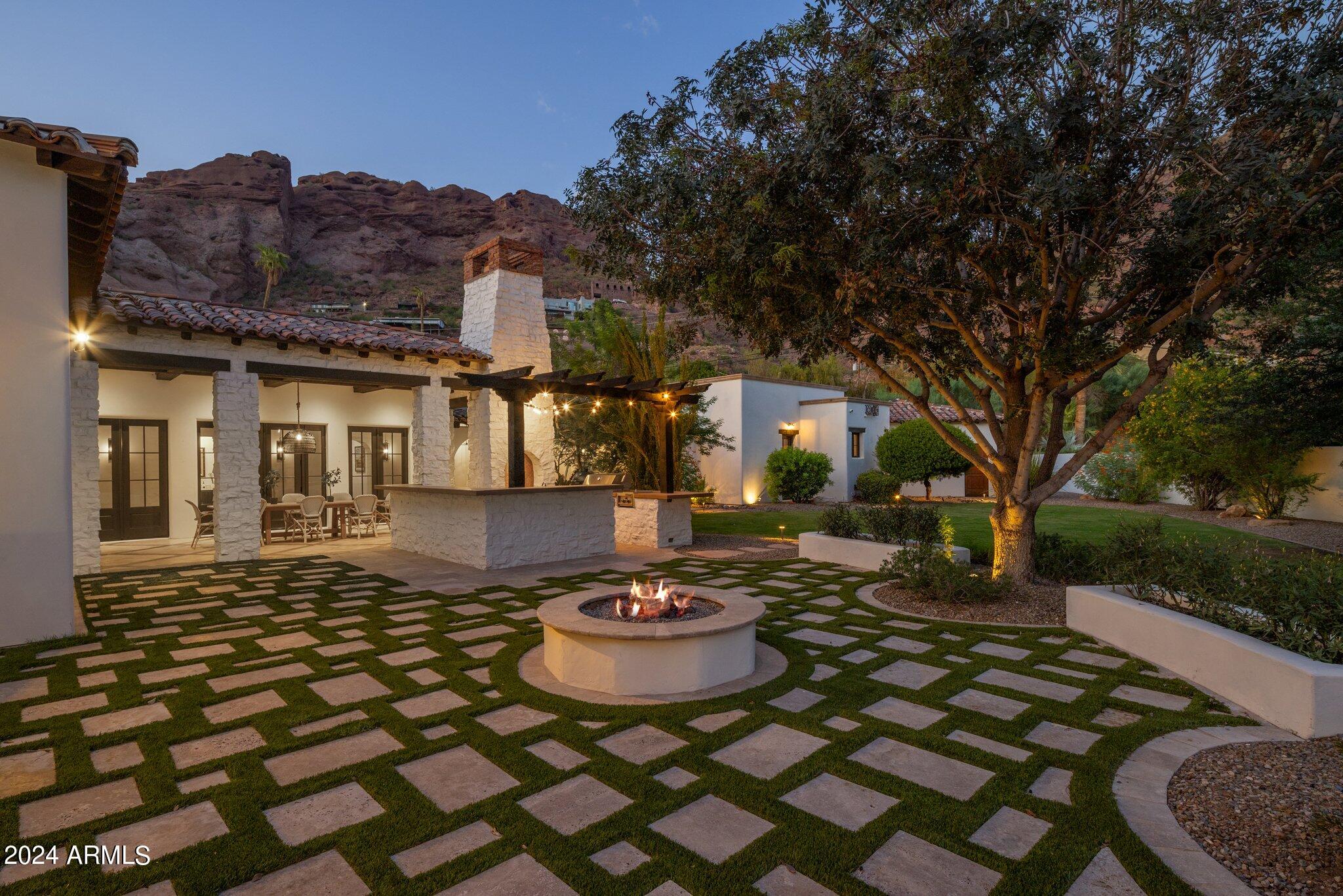 RED ROCK - Residential