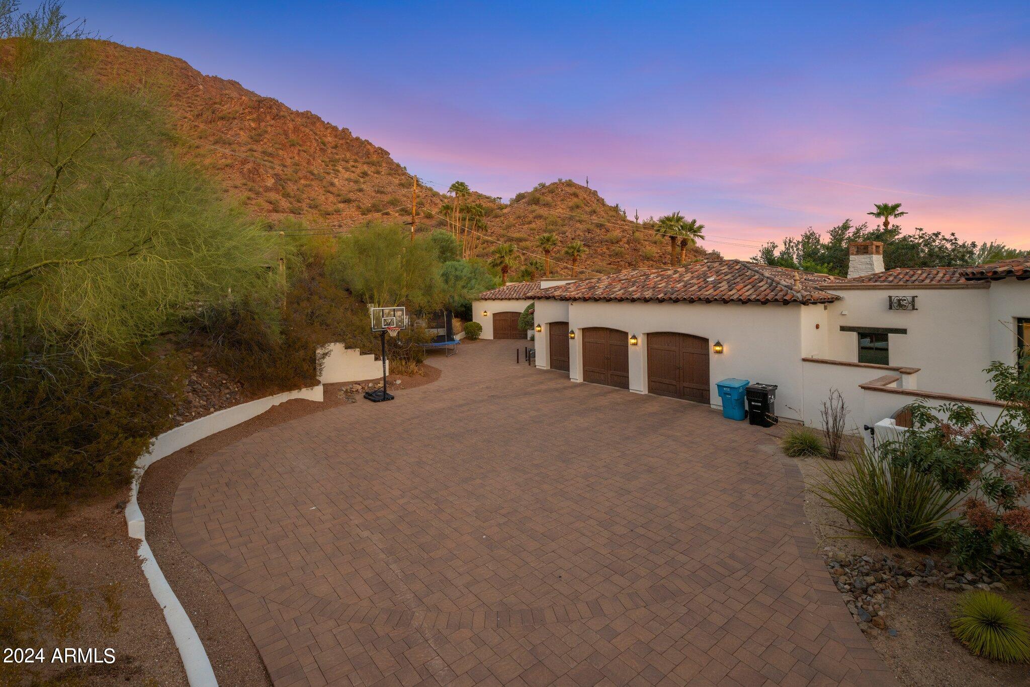 RED ROCK - Residential
