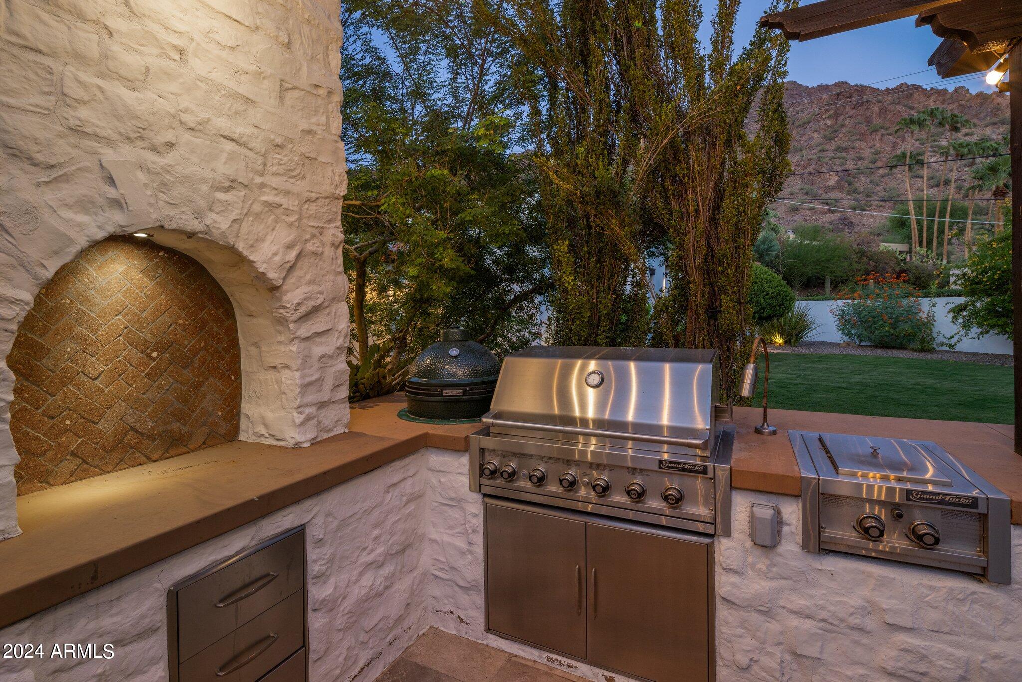 RED ROCK - Residential