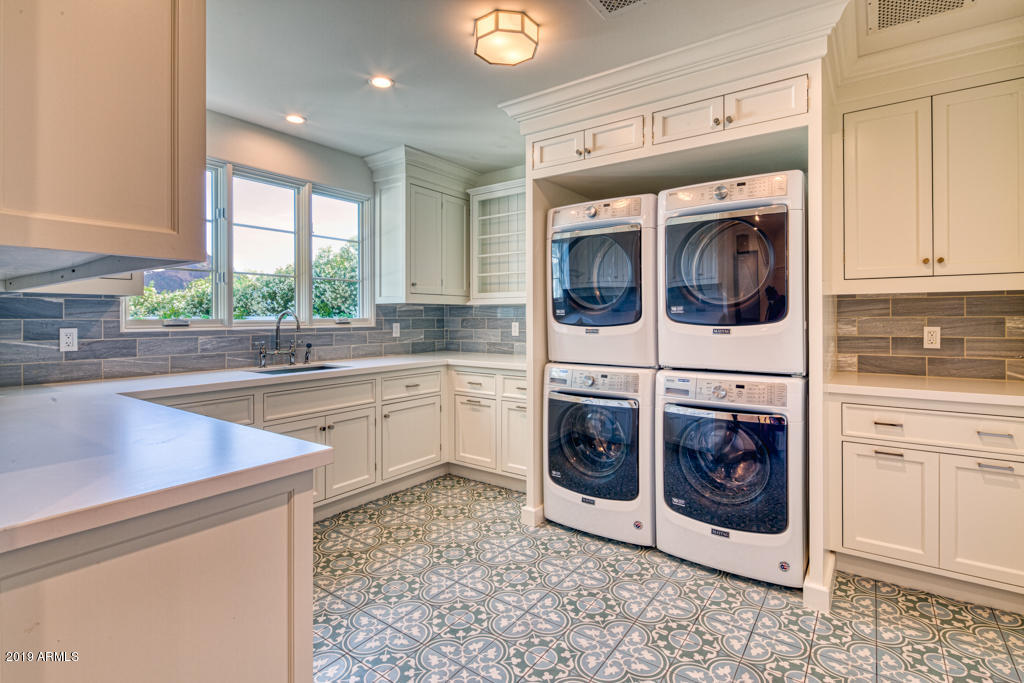 PARADISE HOME ESTATES - Residential