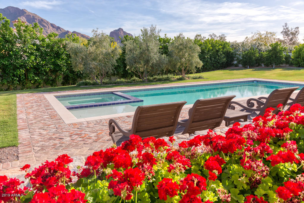 PARADISE HOME ESTATES - Residential