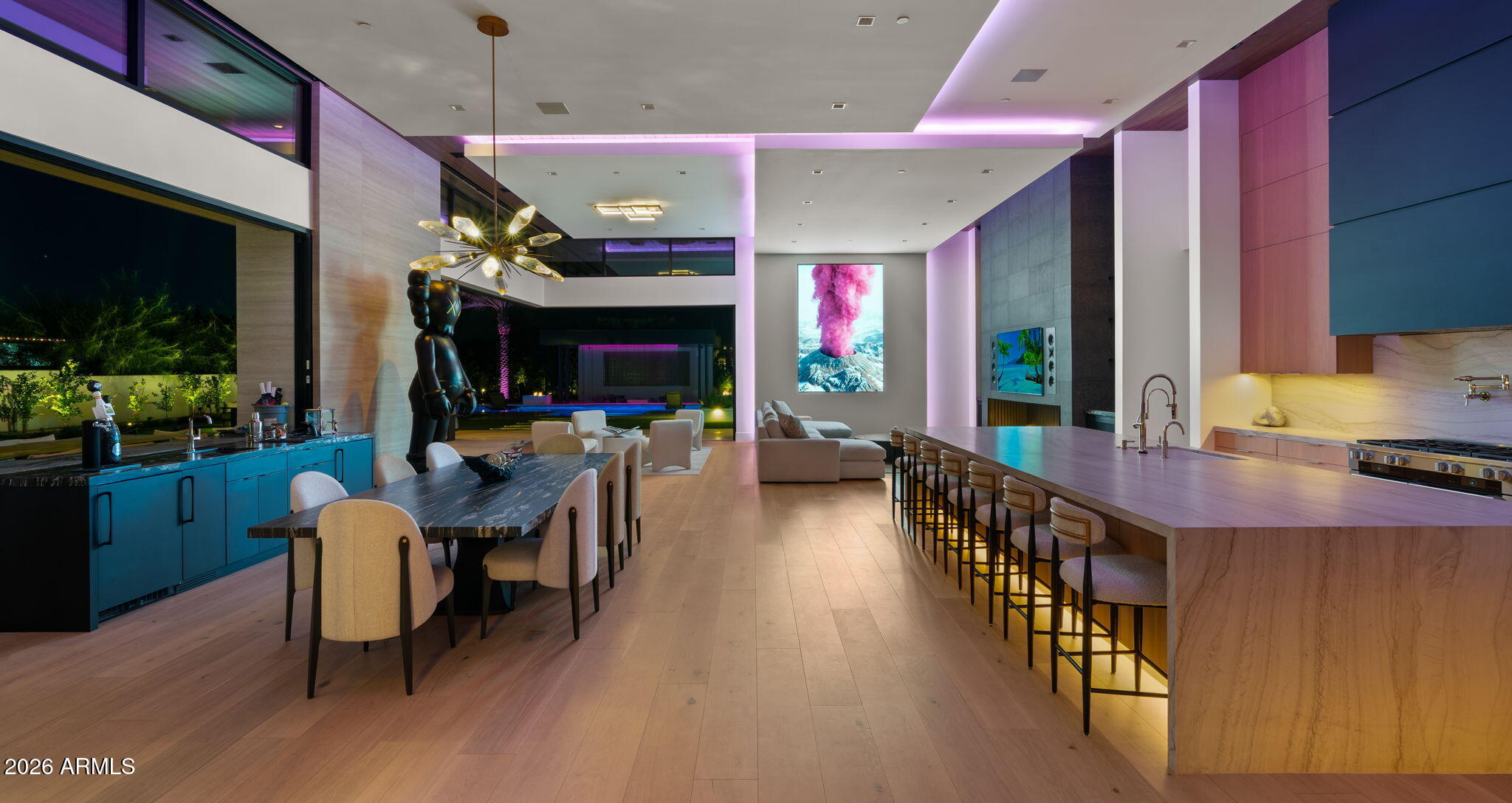 Hummingbird Manor - Residential