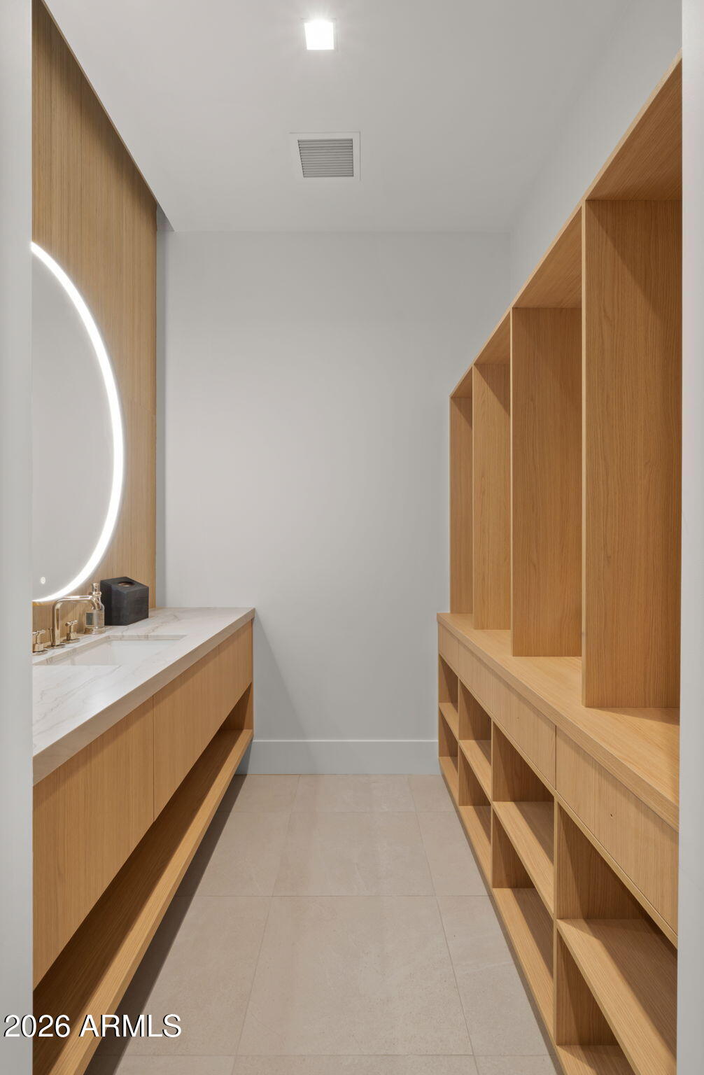 Hummingbird Manor - Residential