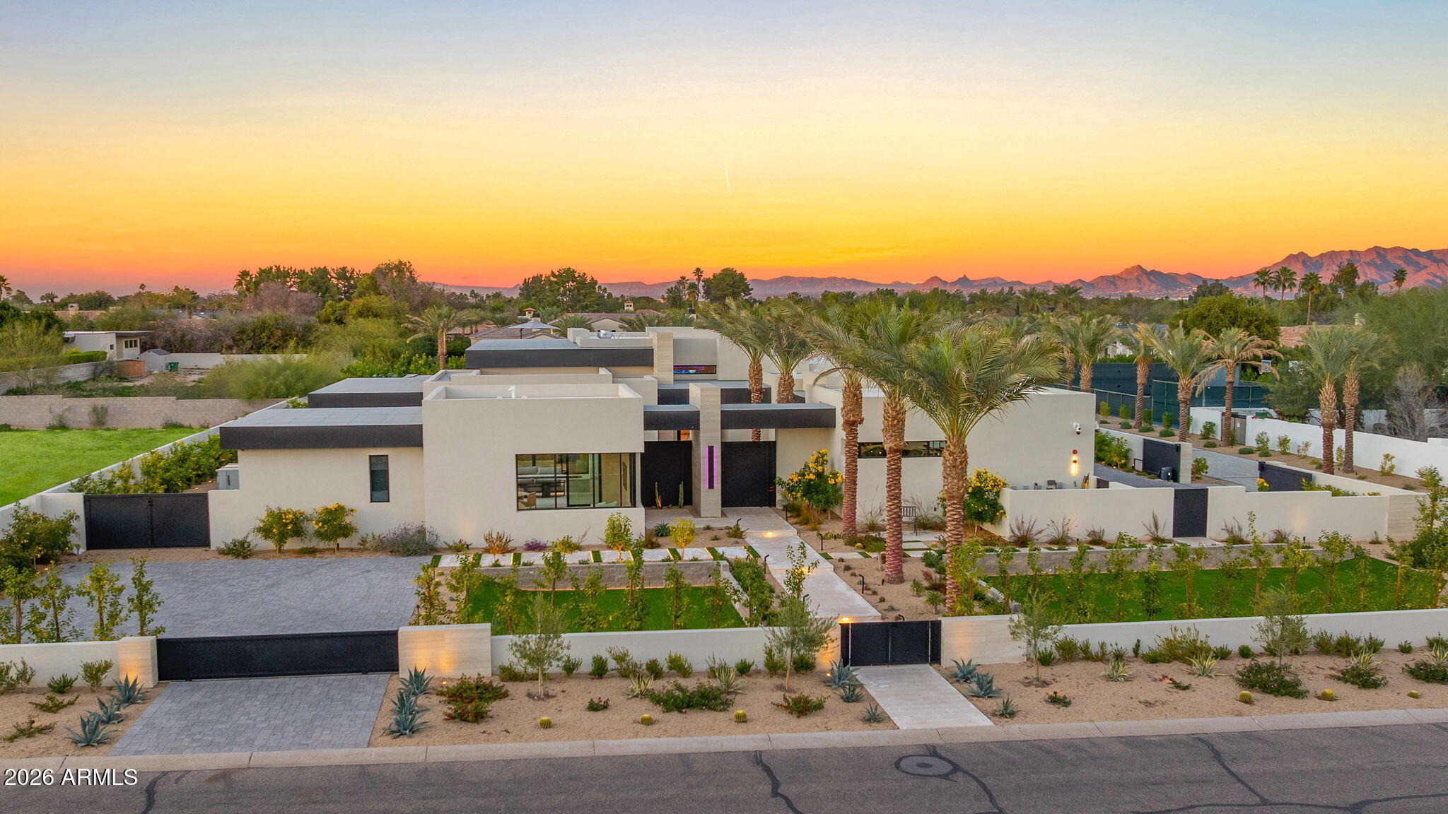 Hummingbird Manor - Residential